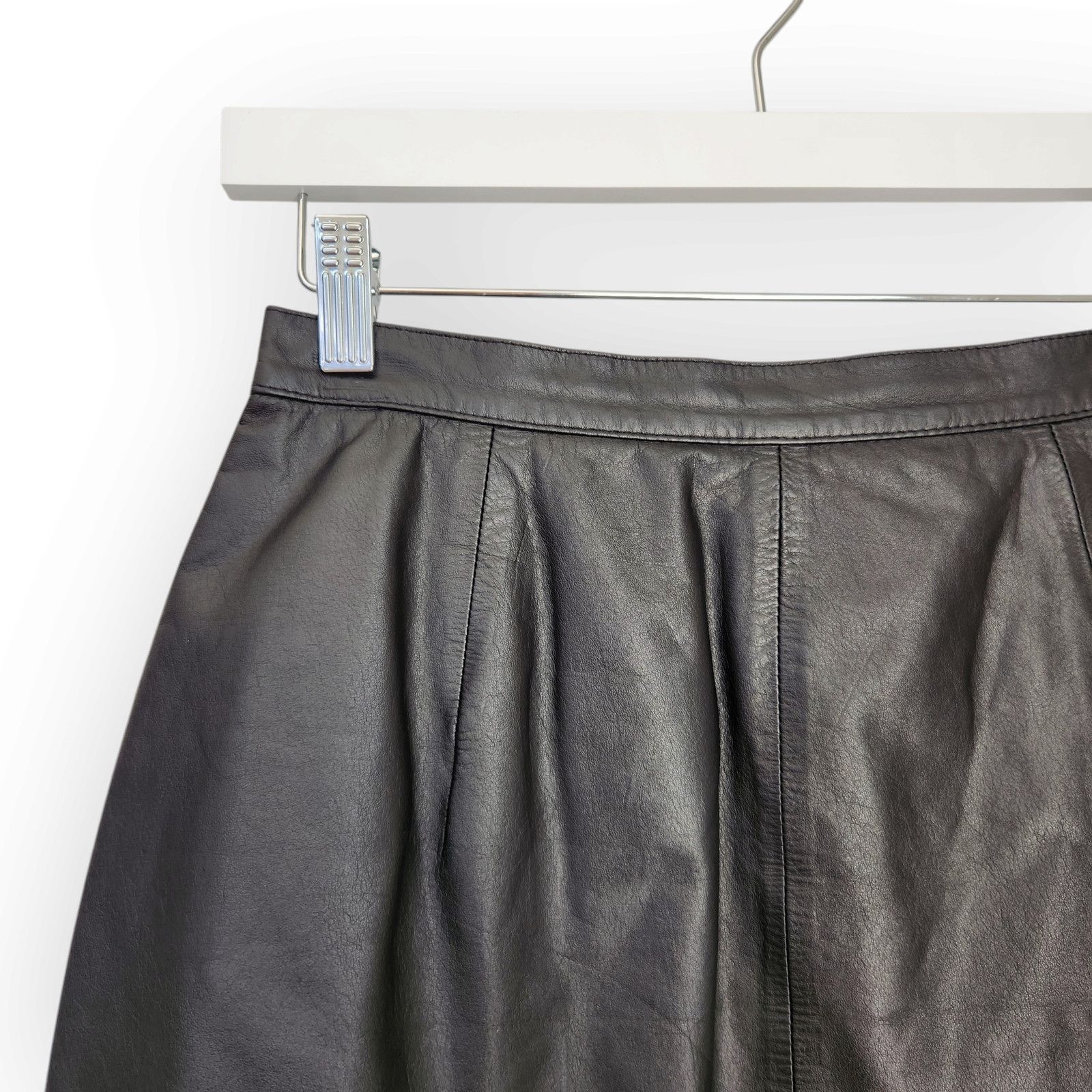Vintage Vintage CJ Todd Saks Fifth Avenue Leather Pencil Skirt 0 Size 25" / US 0 / IT 36 - 2 Thumbnail
