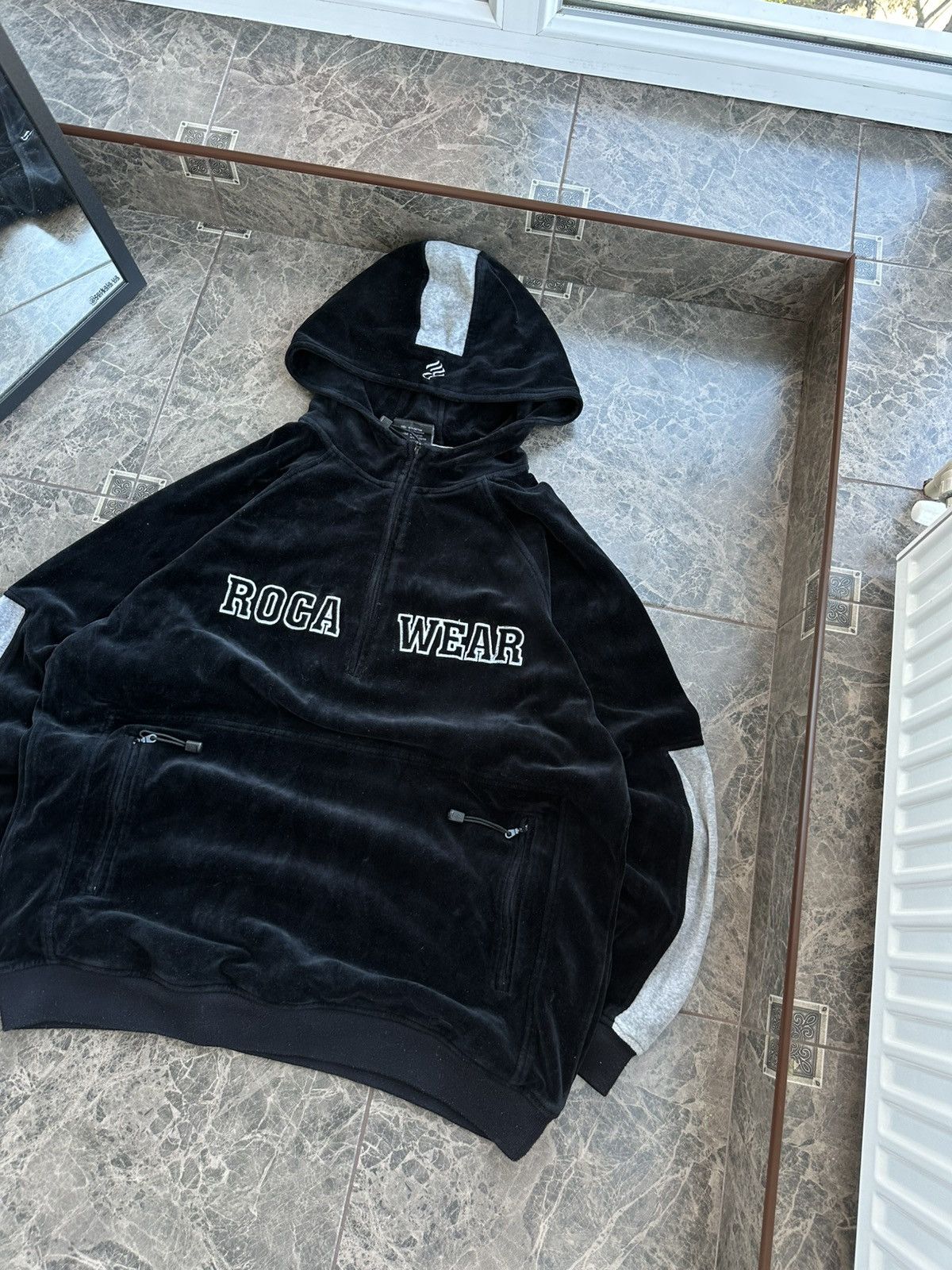 Rocawear Vintage Rocawear Velour Mens SK8 Streetwear Hoodie Sz L/XL Size US L / EU 52-54 / 3 - 2 Thumbnail