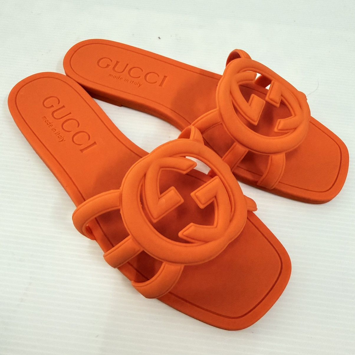 Gucci Gucci Rubber Interlocking G Slide Sandals Persimmon Orange Size US 8 / IT 38 - 2 Thumbnail