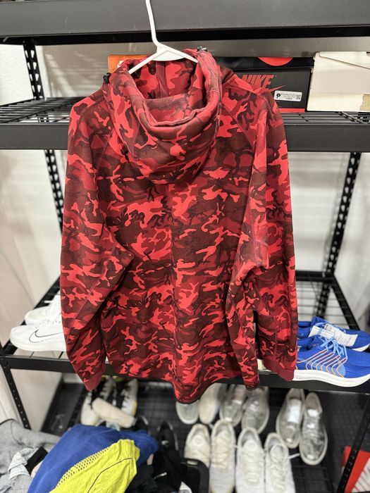 Red camo tech discount fleece