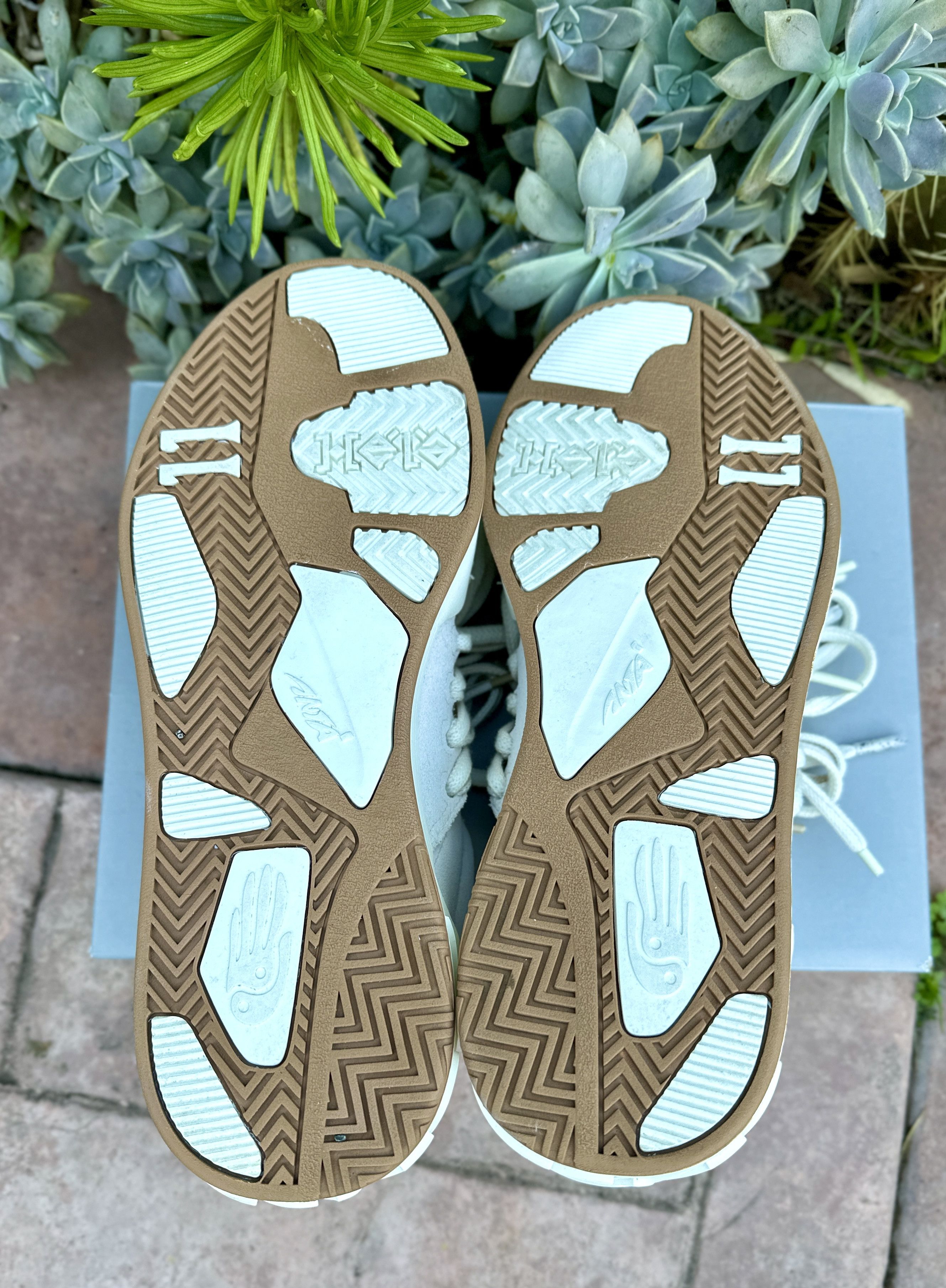 Other Kyrie Irving x Anta Kai Hela Roots Size US 9.5 / EU 42-43 - 11 Thumbnail