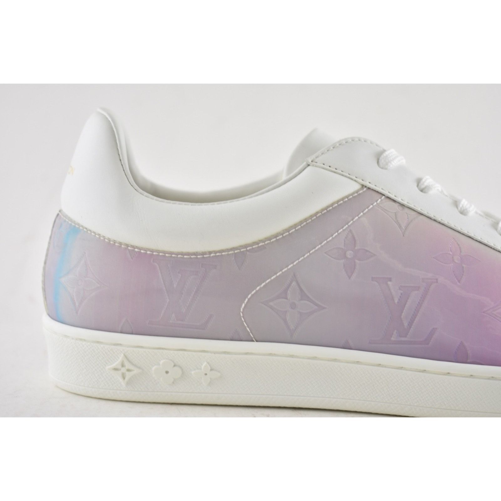 Louis Vuitton Louis Vuitton Luxembourg Prism White Monogram Logo Low Size US 9 / EU 42 - 4 Thumbnail