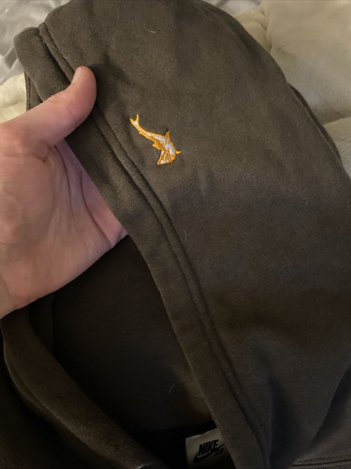 Nike Nike SB Oski Shark Hoodie Sz. L Size US L / EU 52-54 / 3 - 3 Thumbnail