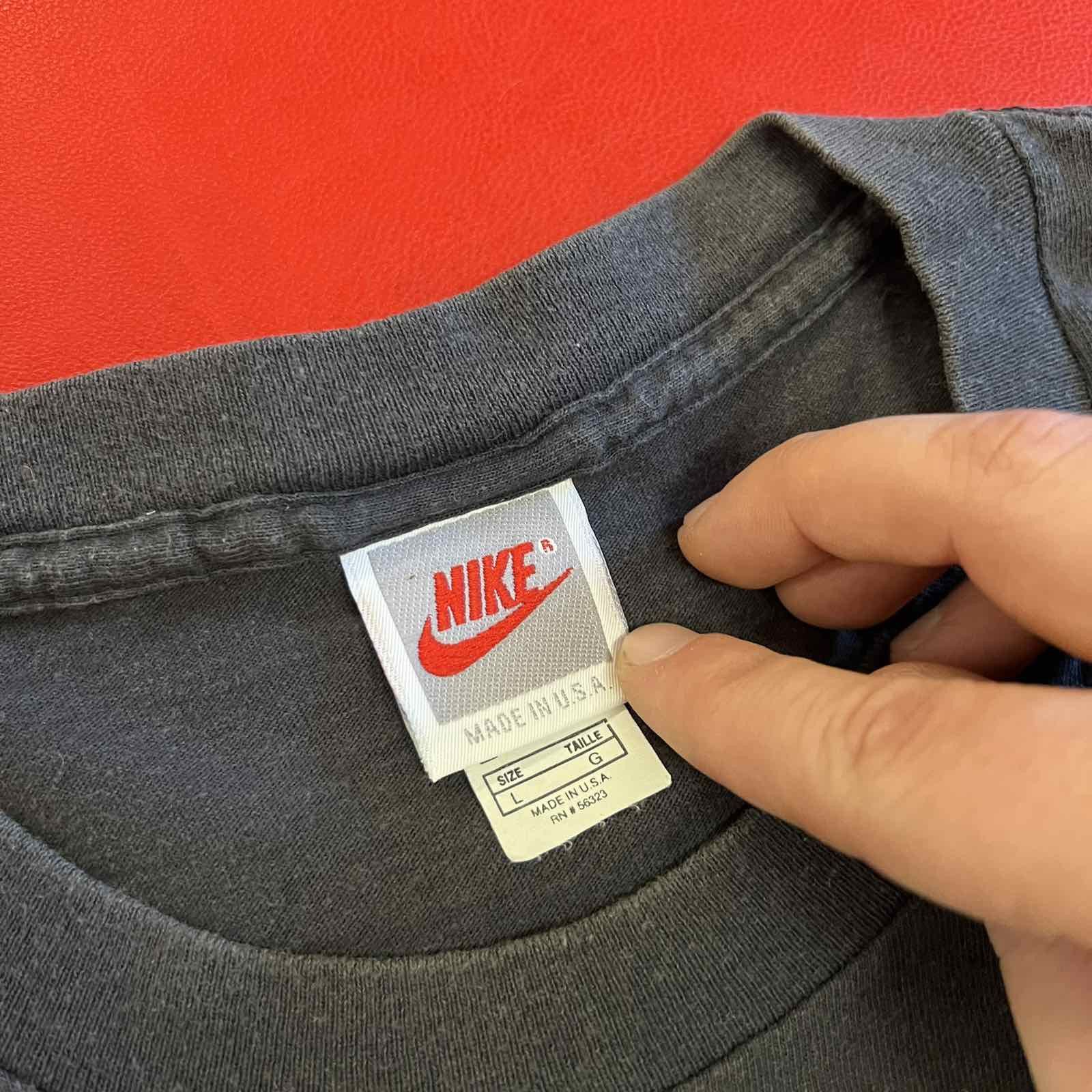 Nike × Vintage Nike vintage faded t shirt y2k Sz L 90s Size US L / EU 52-54 / 3 - 4 Thumbnail