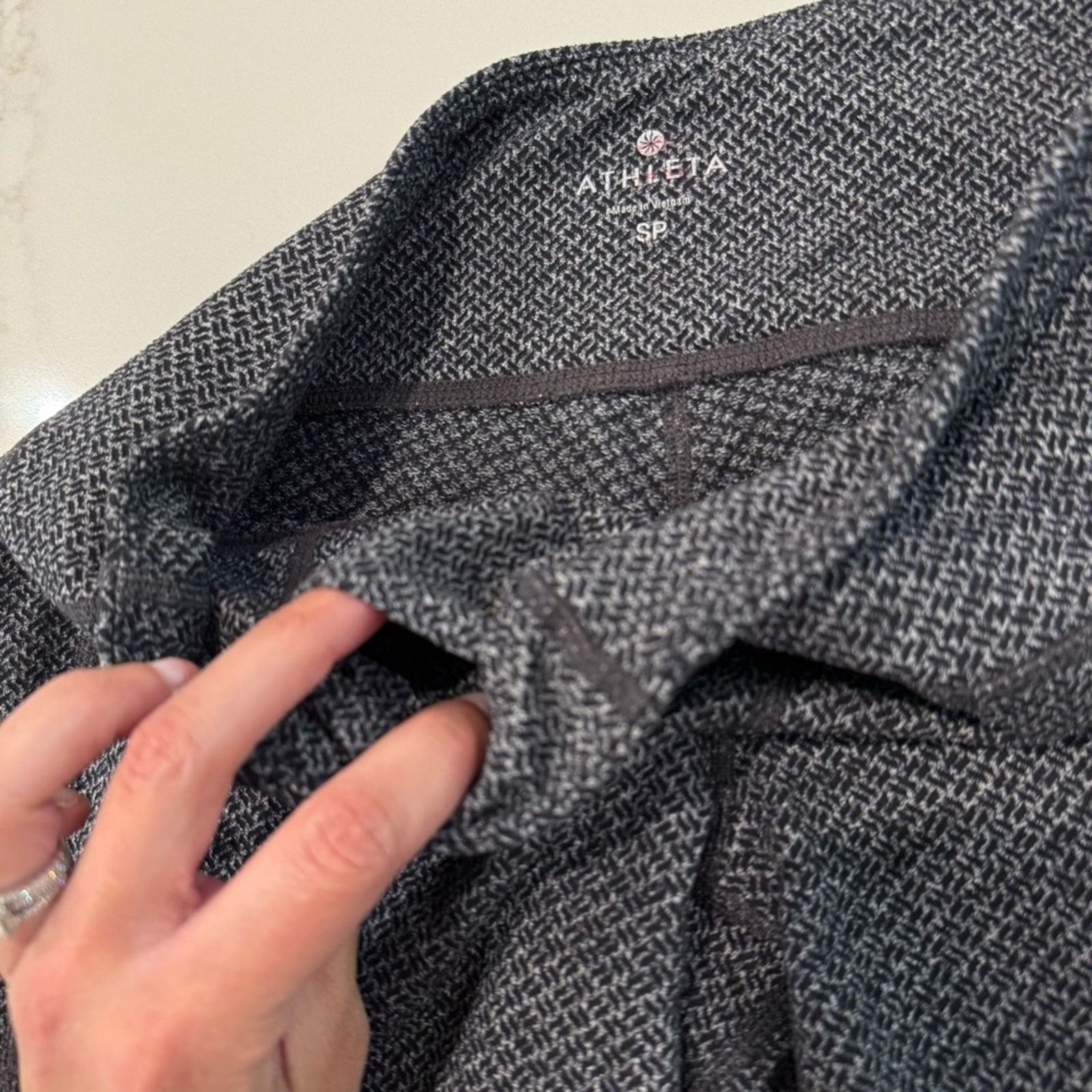 Athleta Athleta Chaturanga Herringbone Crop Leggings Womens SmallP Size 28" / US 6 / IT 42 - 5 Thumbnail