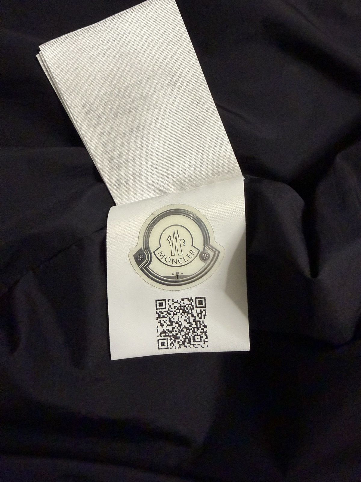 Moncler Moncler Black Bomber EXCLUSIVE Size US L / EU 52-54 / 3 - 12 Thumbnail