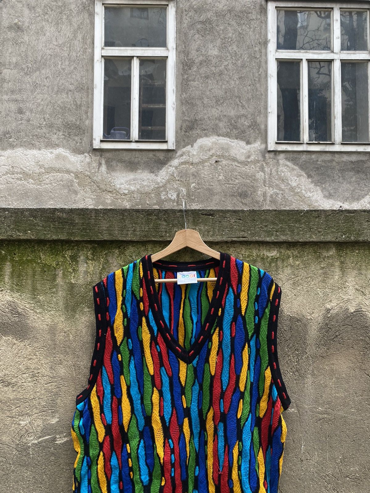 Coogi × Vintage Vintage Coogi Dense 3D Vest Size US L / EU 52-54 / 3 - 3 Thumbnail