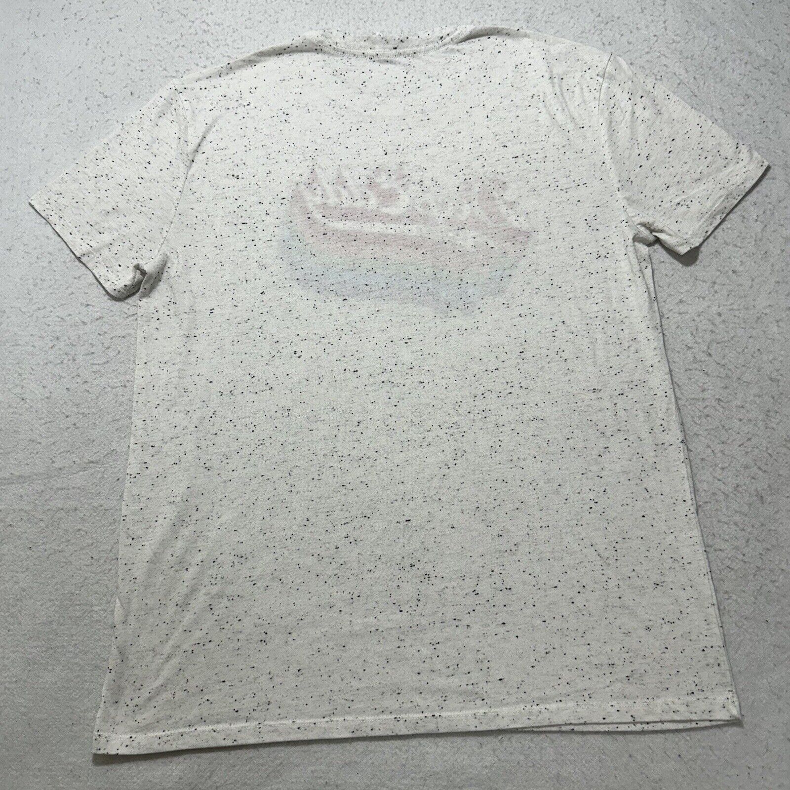 Other Deep Eddy Vodka Large Rainbow Logo Graphic TShirt Threadfast Size US L / EU 52-54 / 3 - 11 Thumbnail