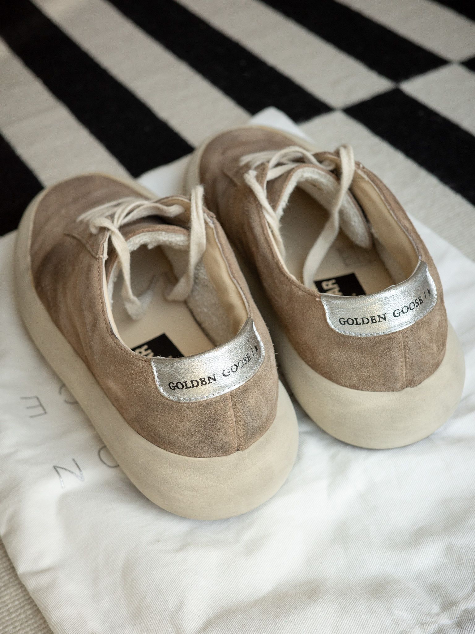 Golden Goose Golden Goose Space-Star in tobacco-colored suede Size US 9.5 / EU 42-43 - 6 Thumbnail