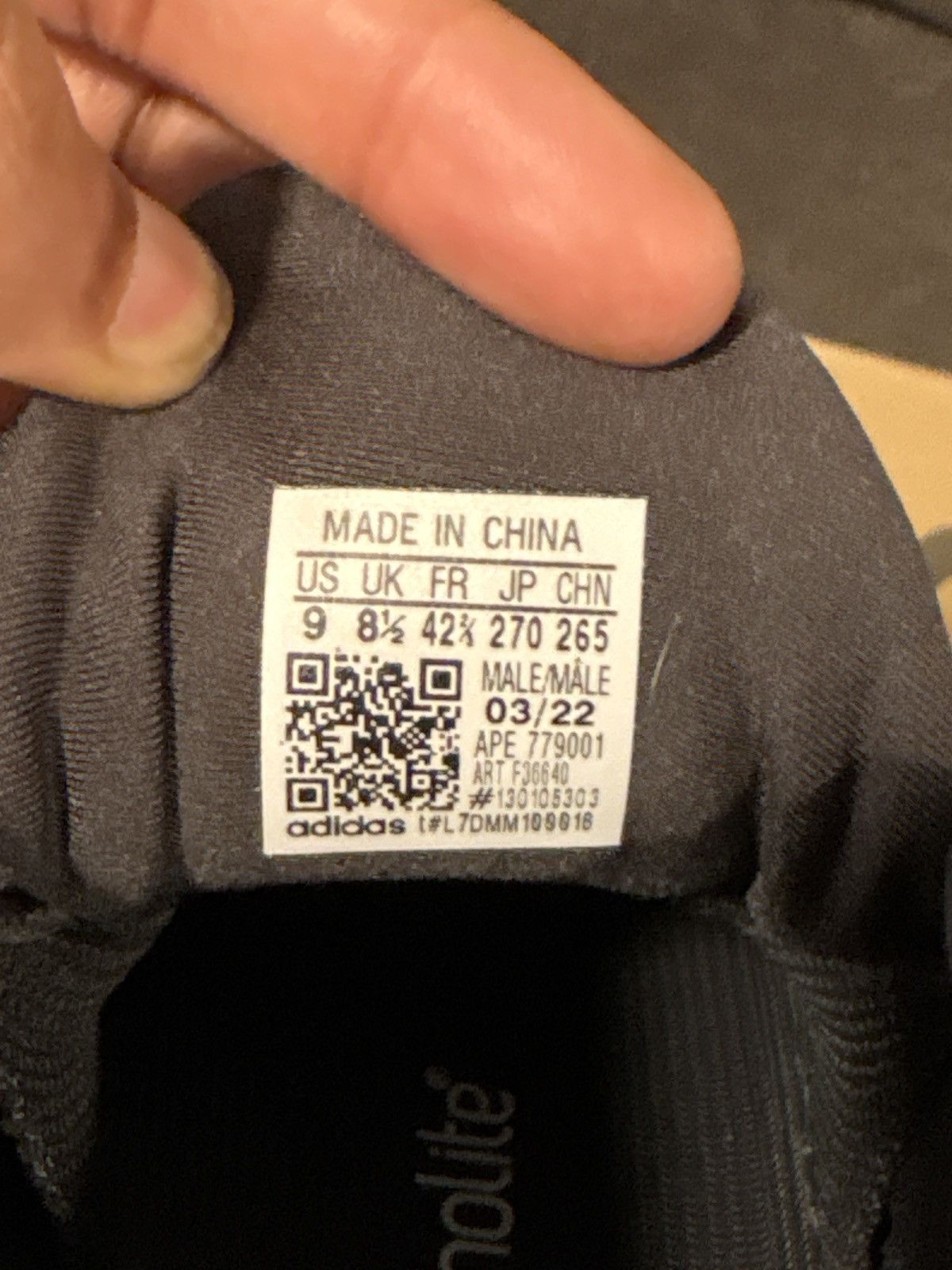 Yeezy Pirate Black Yeezy 500s Size US 9 / EU 42 - 6 Thumbnail