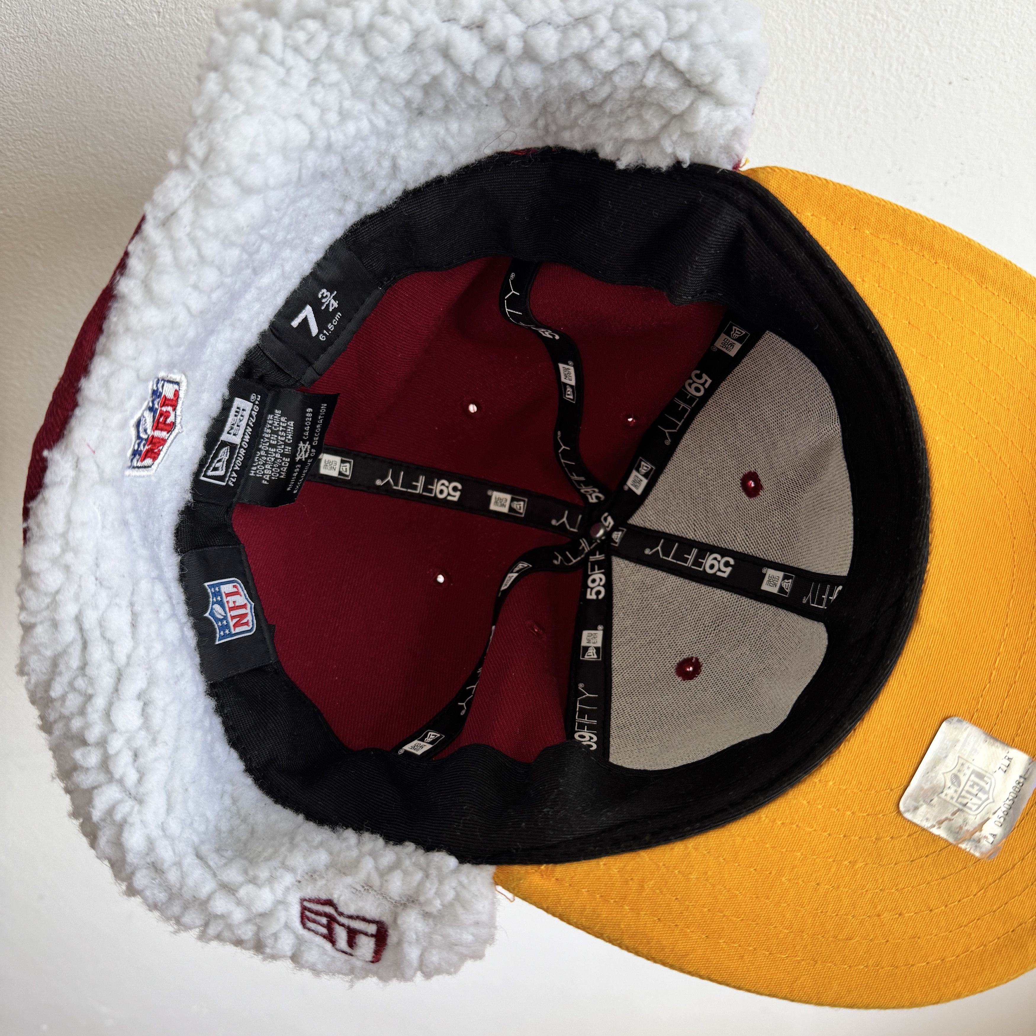 NFL New Era Redskins sherpa ear flap 59FIFTY winter cap XL Size 42 - 10 Thumbnail
