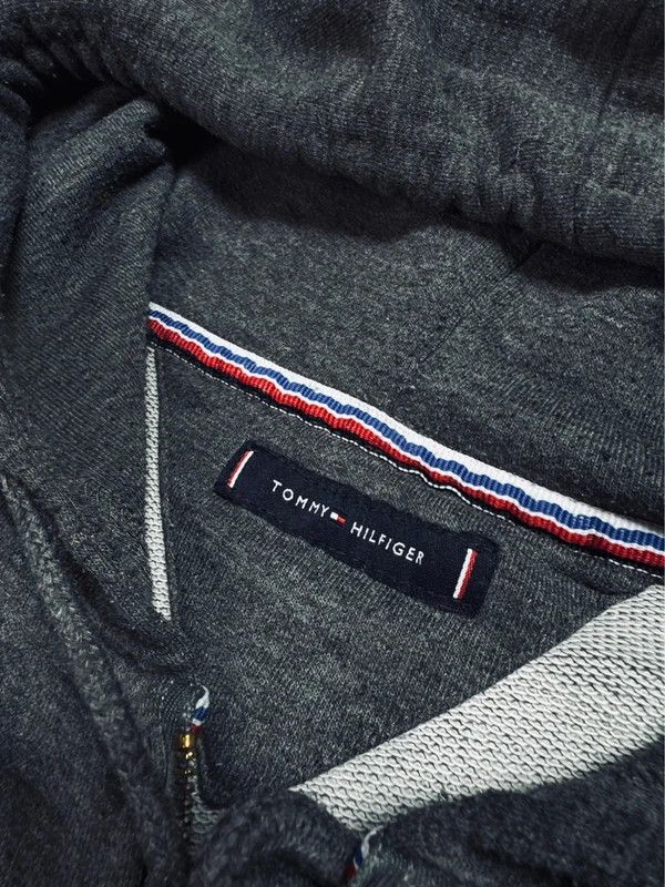 Tommy Hilfiger Tommy Hilfiger gray L zip hoodie Size US L / EU 52-54 / 3 - 5 Thumbnail