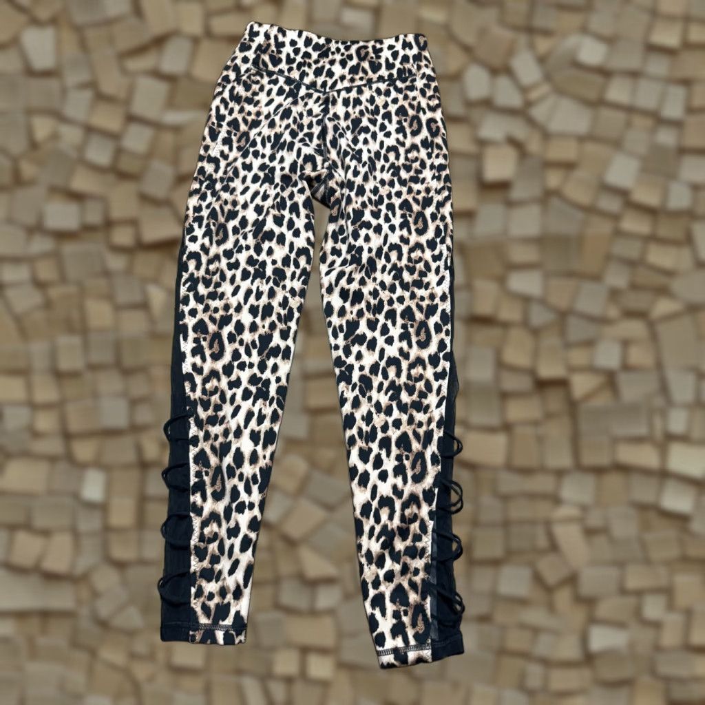 Victoria's Secret Victoria's Secret Pants Women's Size Small Black Brown Cheetah Print Leggings Size 28" / US 6 / IT 42 - 1 Thumbnail