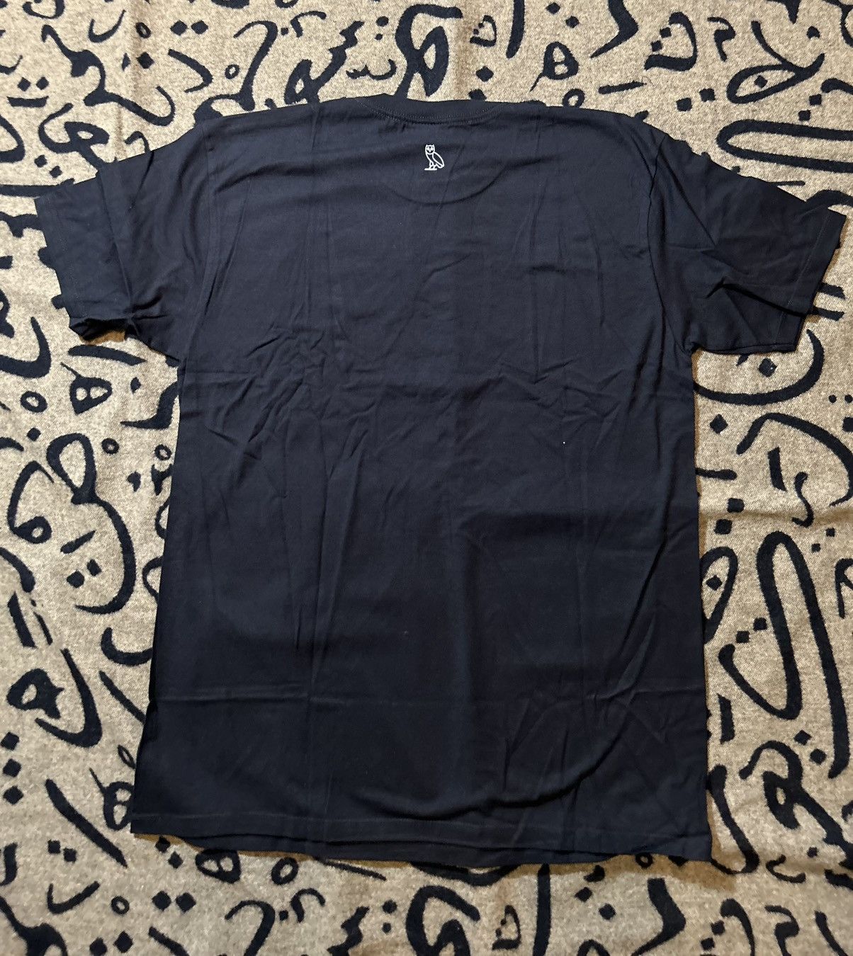 October's Very Own 2015 Glow in the Dark Halloween Tshirt Size US L / EU 52-54 / 3 - 6 Thumbnail