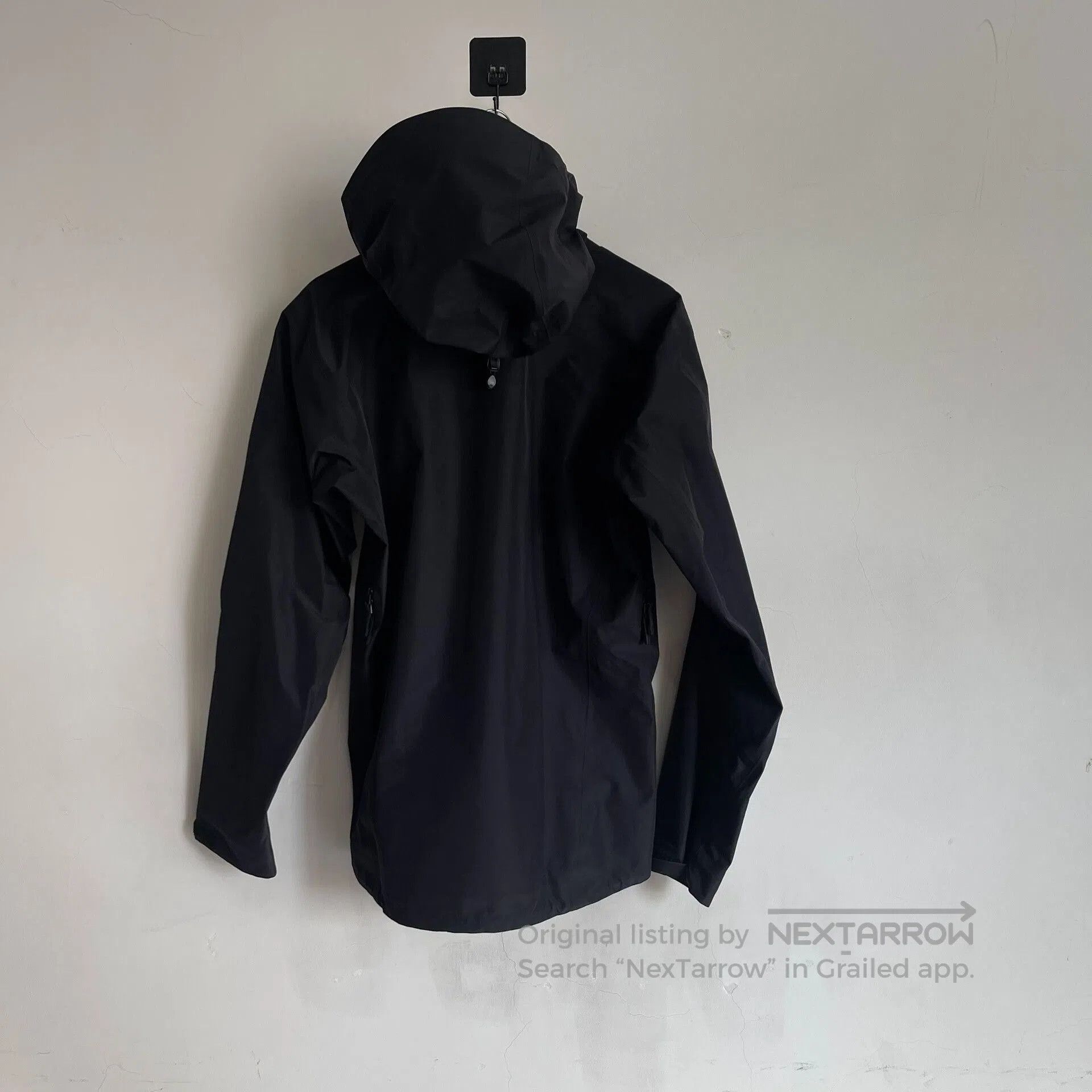 Arc'teryx Arc'teryx BETA LT Gore-Tex Jacket Black. Size US S / EU 44-46 / 1 - 8 Thumbnail