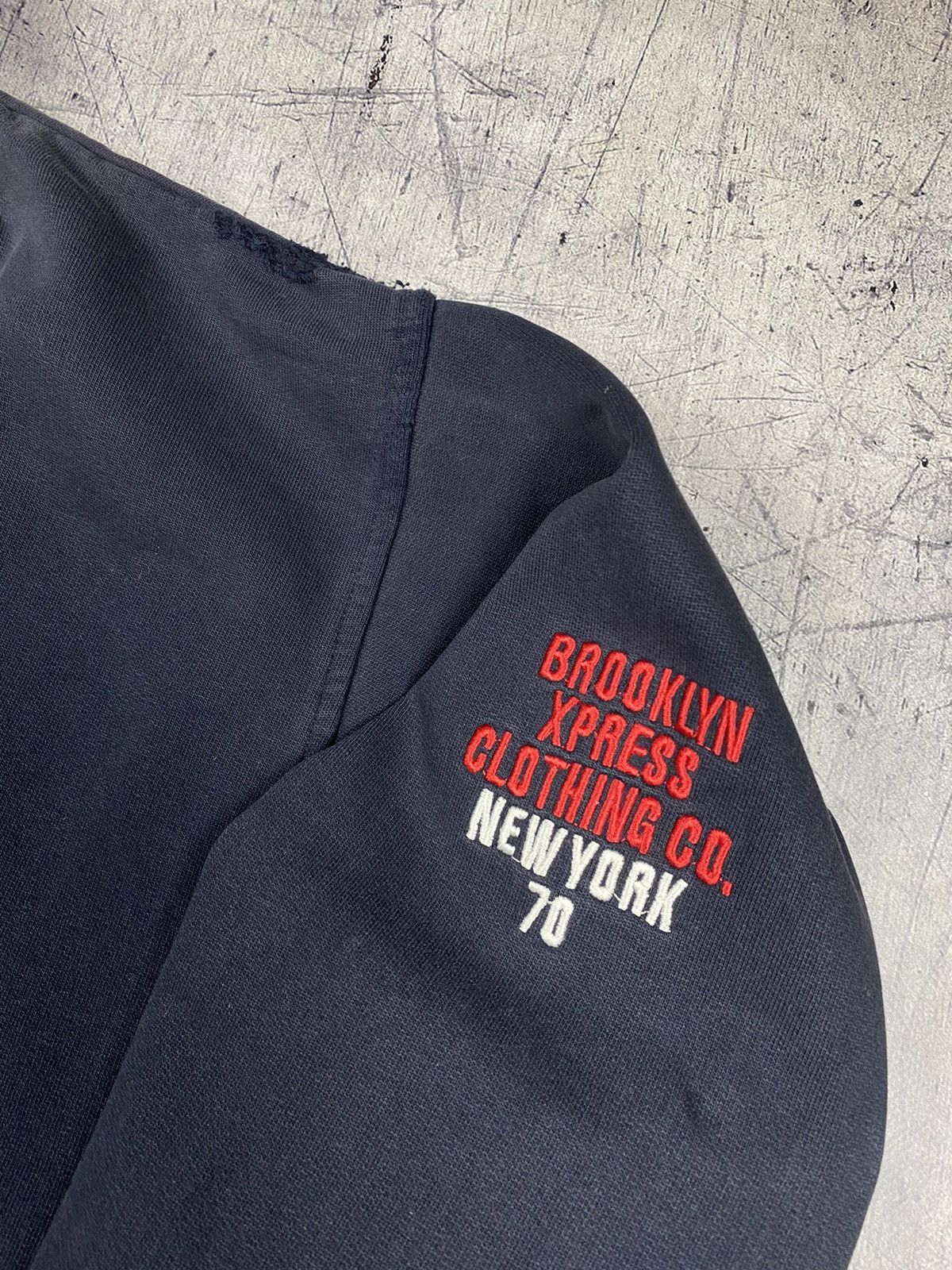 Vintage Vintage 90s Brooklyn New York Distressed Rap Hoodie Size US XXL / EU 58 / 5 - 6 Thumbnail
