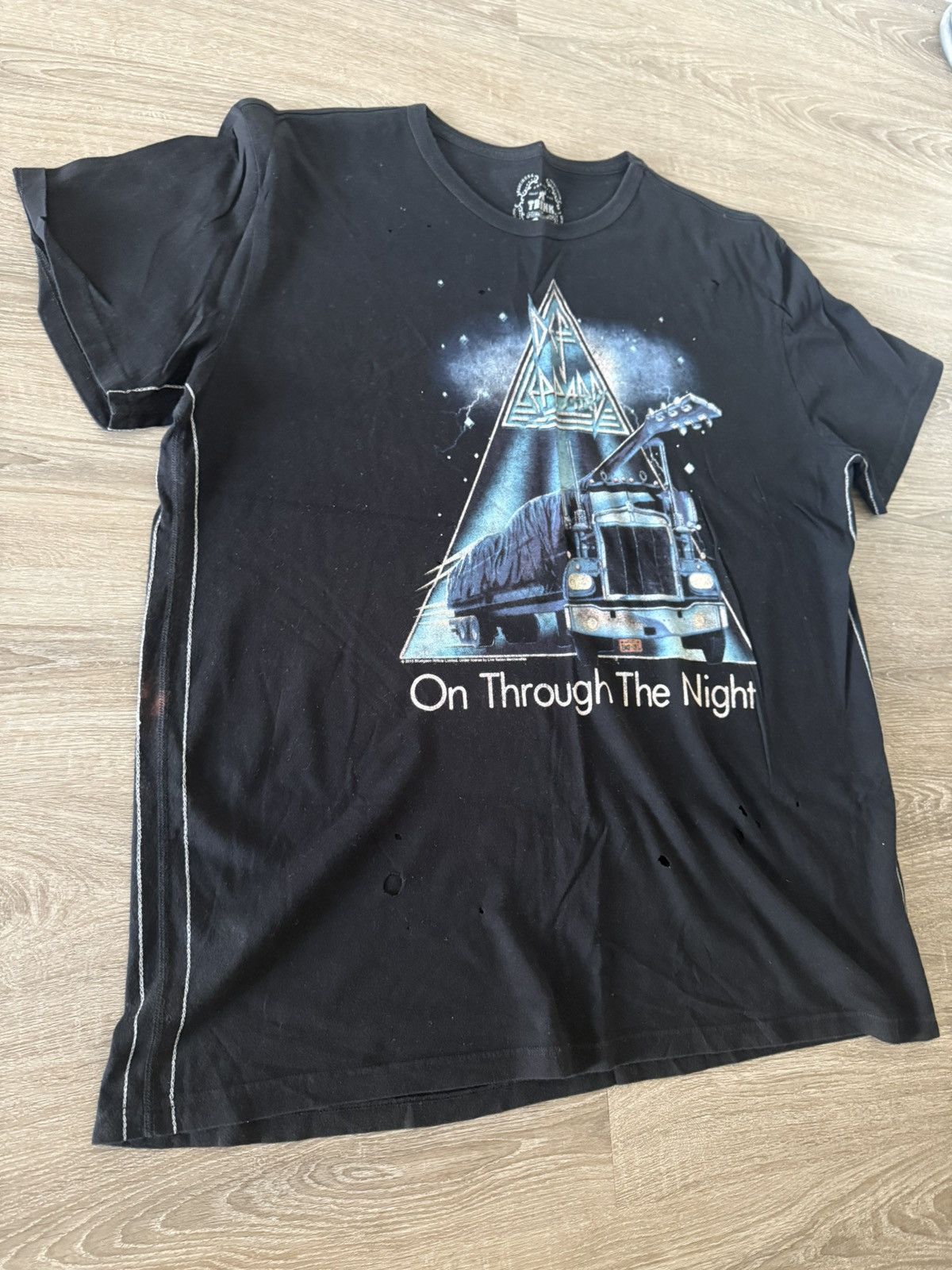 Urban Outfitters Def Lepard on the night trucker tee Size US L / EU 52-54 / 3 - 1 Thumbnail