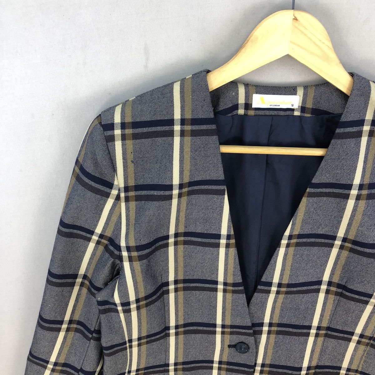 Aquascutum Vintage Aquascutum No Collar Jacket Size S / US 4 / IT 40 - 2 Thumbnail