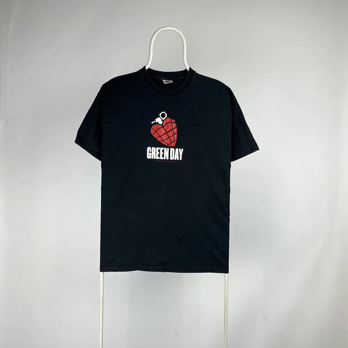 Band Tees Green day Tshirt album idiot 2004 size Large Size US L / EU 52-54 / 3 - 1 Thumbnail