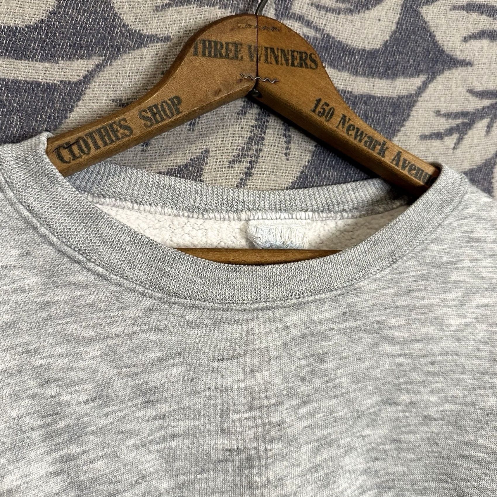 Vintage VINTAGE Sweatshirt Unbranded Crewneck Adult Large Gray 90s 80s USA Classic Pullover Long Sleeve Cotton Blend Fleece Shirt Mens Size US L / EU 52-54 / 3 - 2 Thumbnail