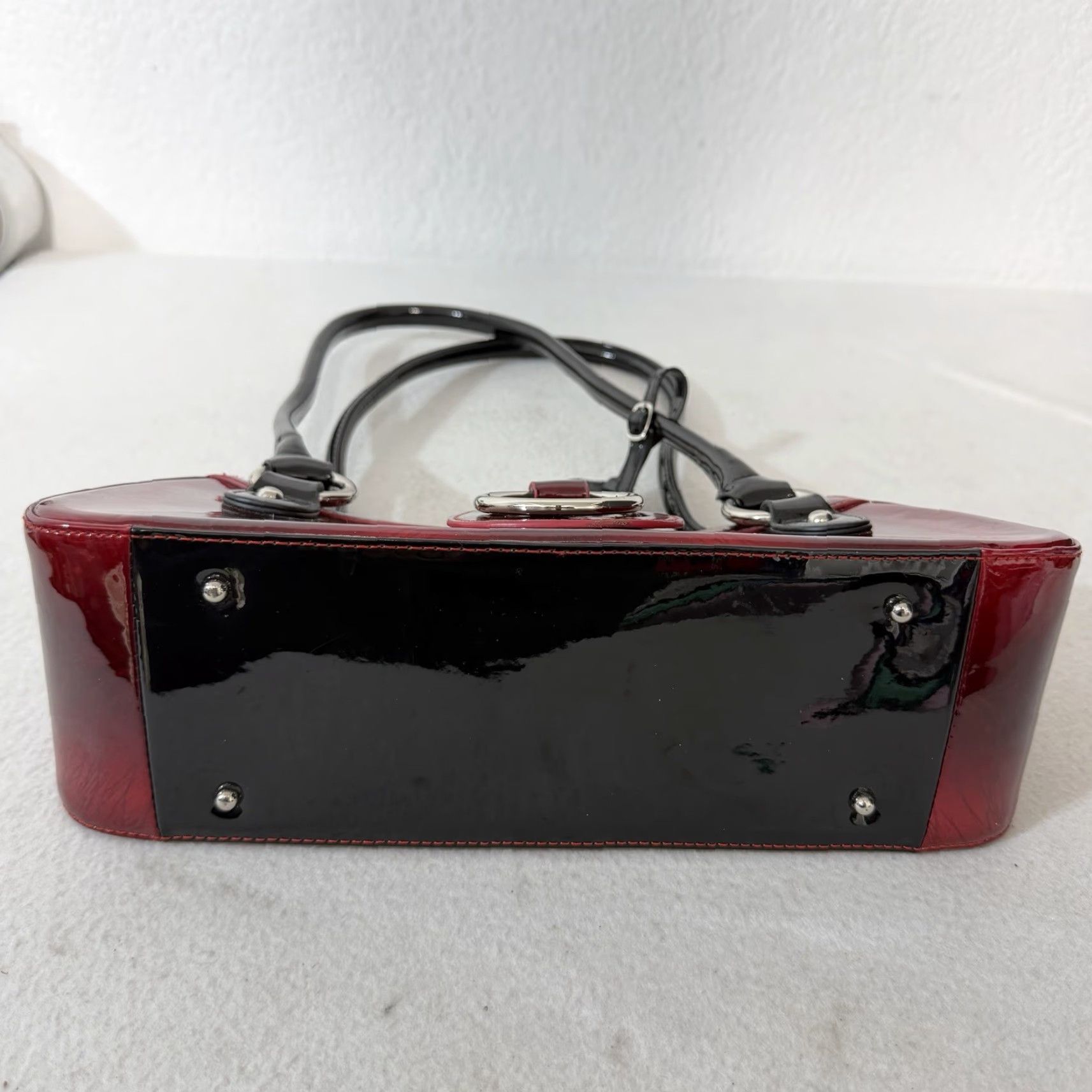 Vintage Bobby Schandra Red Patent Leather Shoulder Bag Purse Designer Small Women XS Zip Magnetic Handbag Size ONE SIZE - 5 Thumbnail