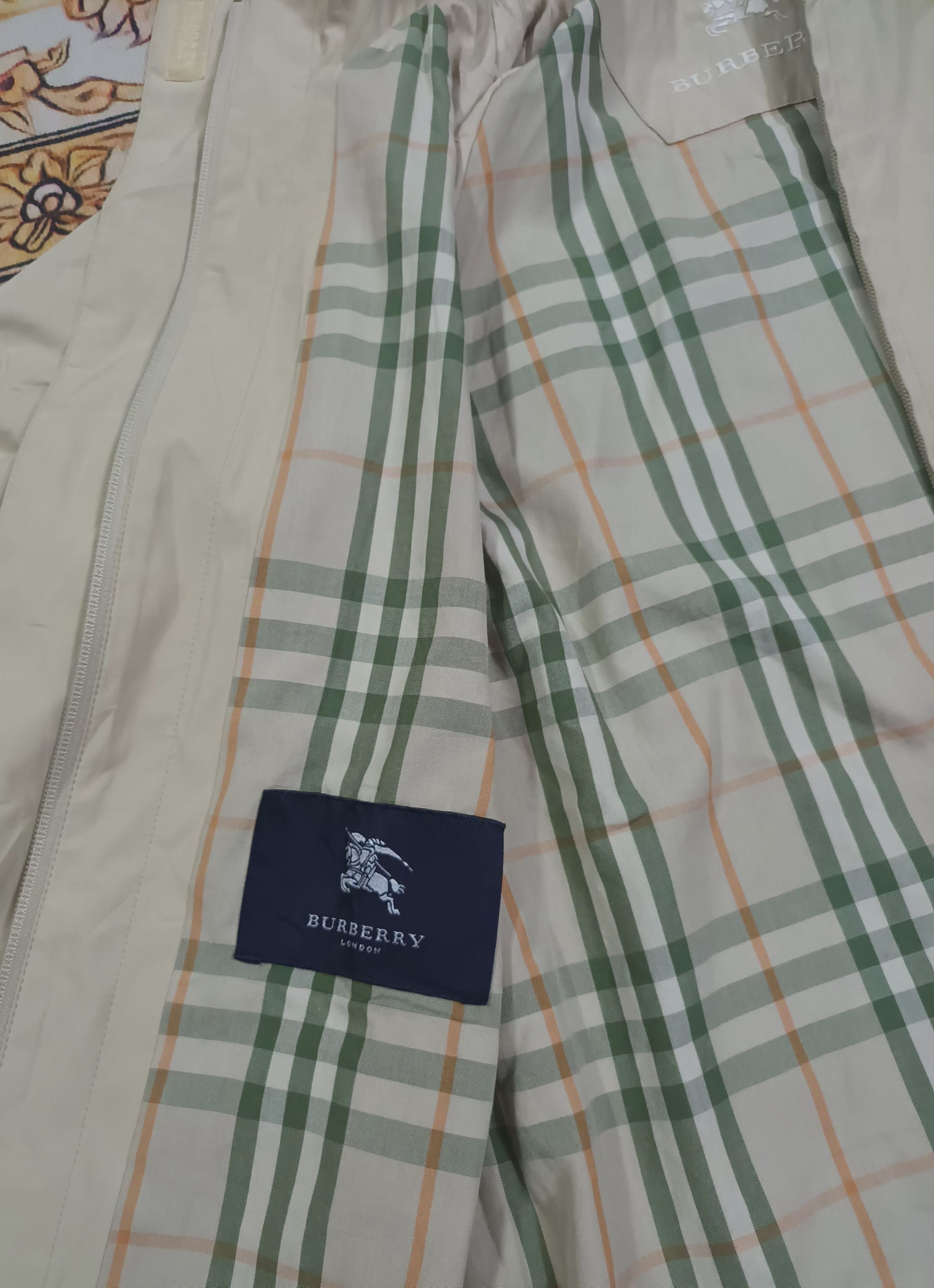 Burberry 🔥 BURBERRY WINDBREAKEAKER 🔥 Size US M / EU 48-50 / 2 - 5 Thumbnail