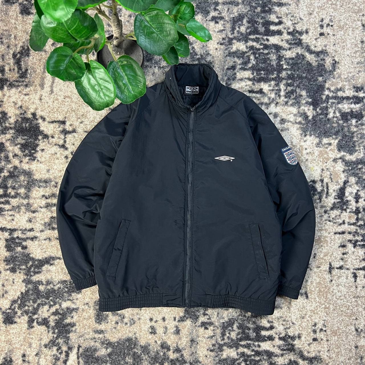 Umbro Umbro England Vintage Y2K Zip Up Bomber Jacket Size US L / EU 52-54 / 3 - 1 Thumbnail