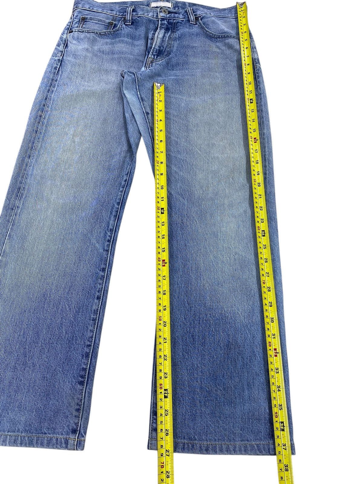 Uniqlo Uniqlo Acid Blue Wash Regular Straight Leg Jeans Size US 33 - 8 Thumbnail