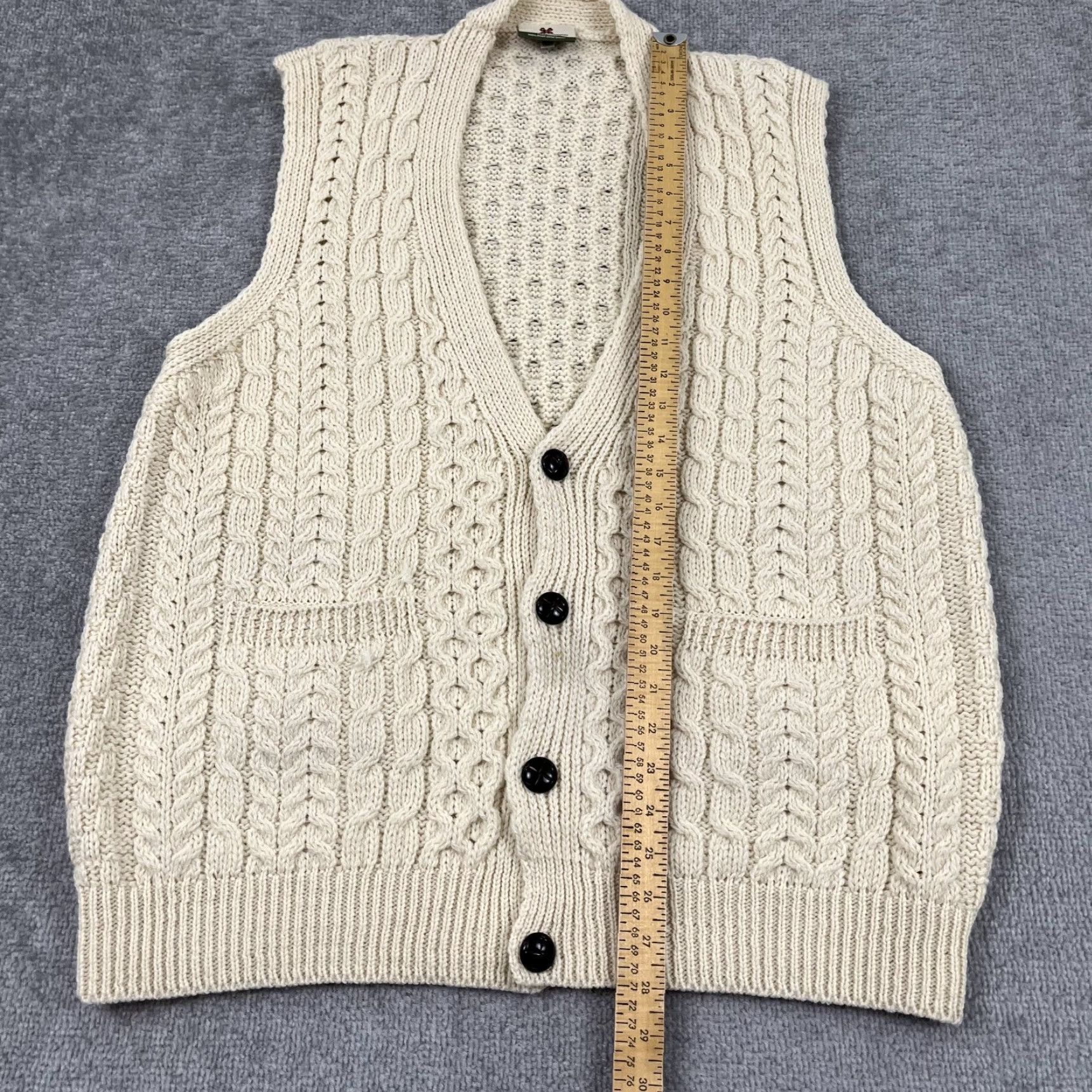 Vintage VINTAGE Carraig Donn Sweater Vest Men XL Brown Wool Cable Knit Pocketed Crew Neck Size US XL / EU 56 / 4 - 4 Thumbnail