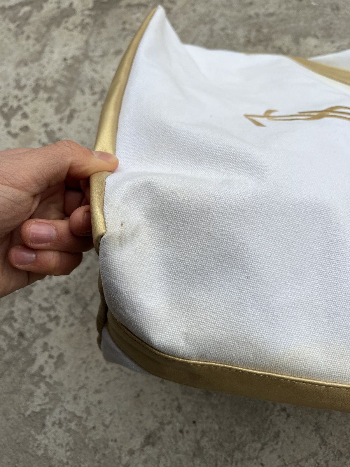 Saint Laurent Paris × Yves Saint Laurent Yves Saint Laurent Parfums Big YSL Logo Shoulder Bag Shopper Size ONE SIZE - 8 Thumbnail