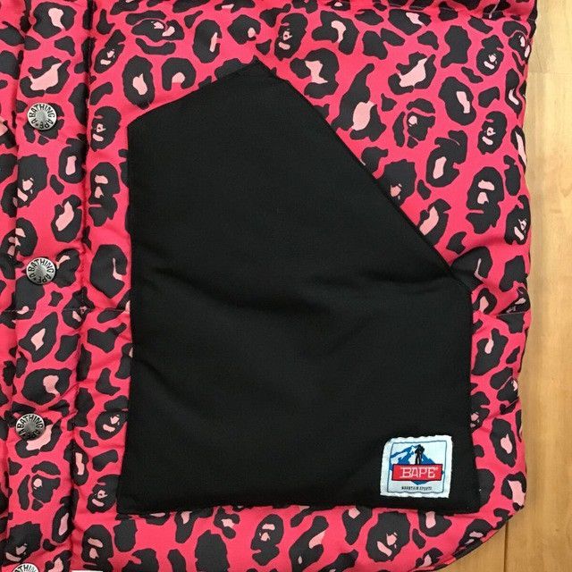 Bape × Nigo BAPE Leopard camo pink Puffer Down Jacket Vest a bathing ape Size US L / EU 52-54 / 3 - 5 Thumbnail
