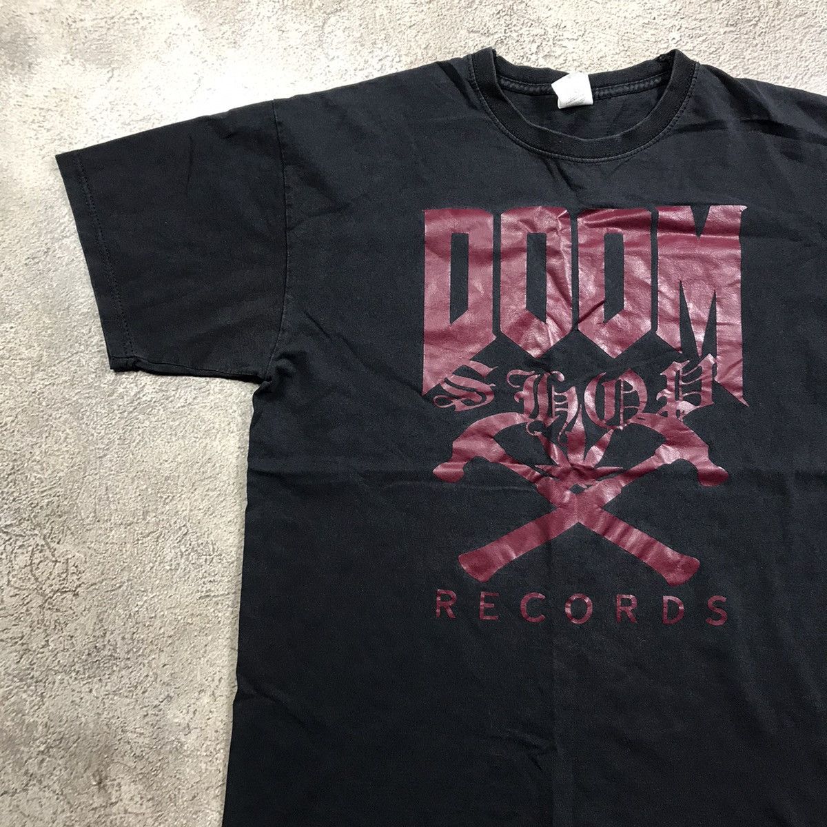 Vintage Vintage 90s Doom Records Graphic Tee Sun Faded Grunge Slim L Size US L / EU 52-54 / 3 - 3 Thumbnail