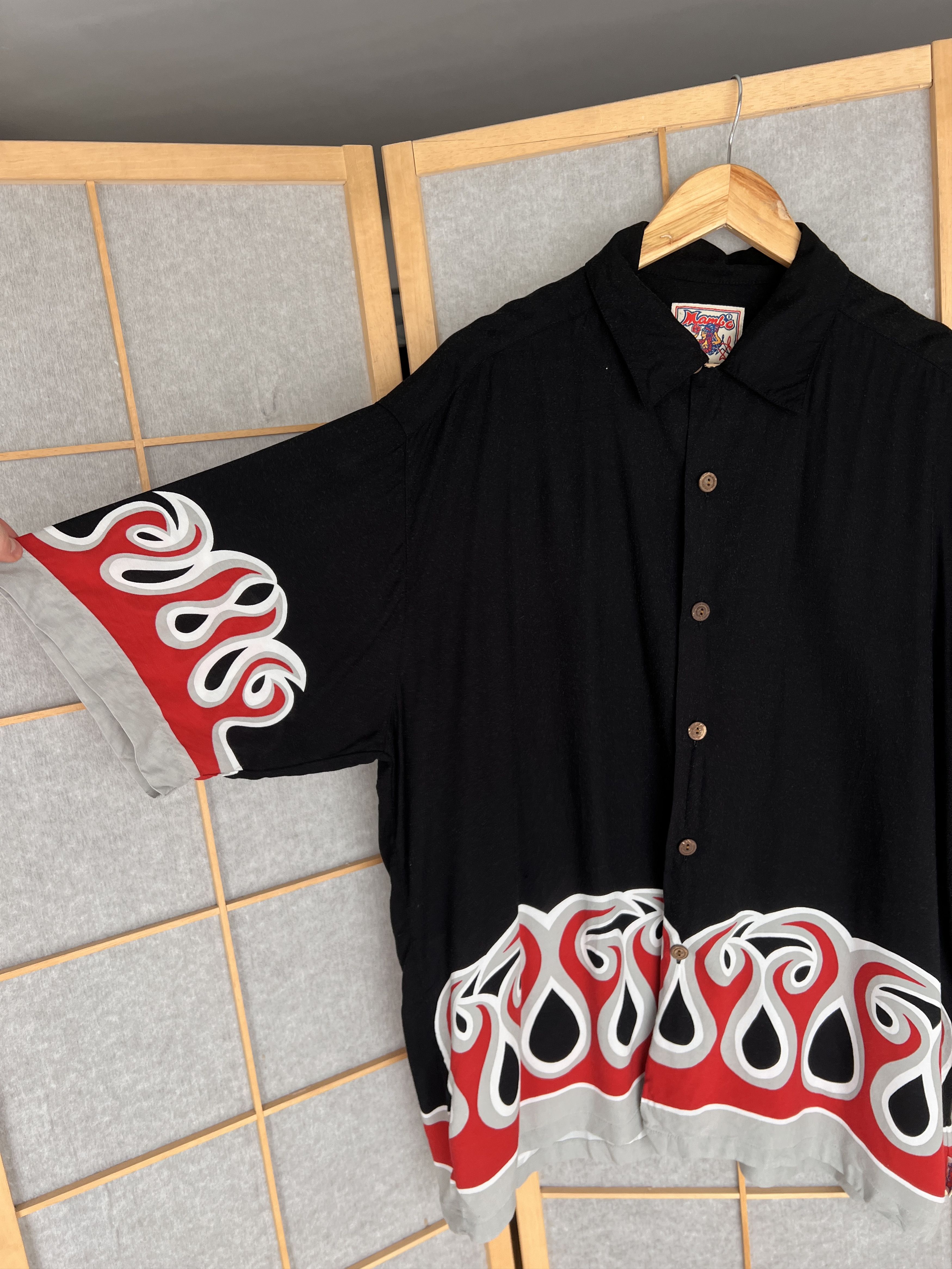 Mambo Crazy! Mambo vintage 1990s Hawaiian shirt printed flame rare Size US L / EU 52-54 / 3 - 3 Thumbnail