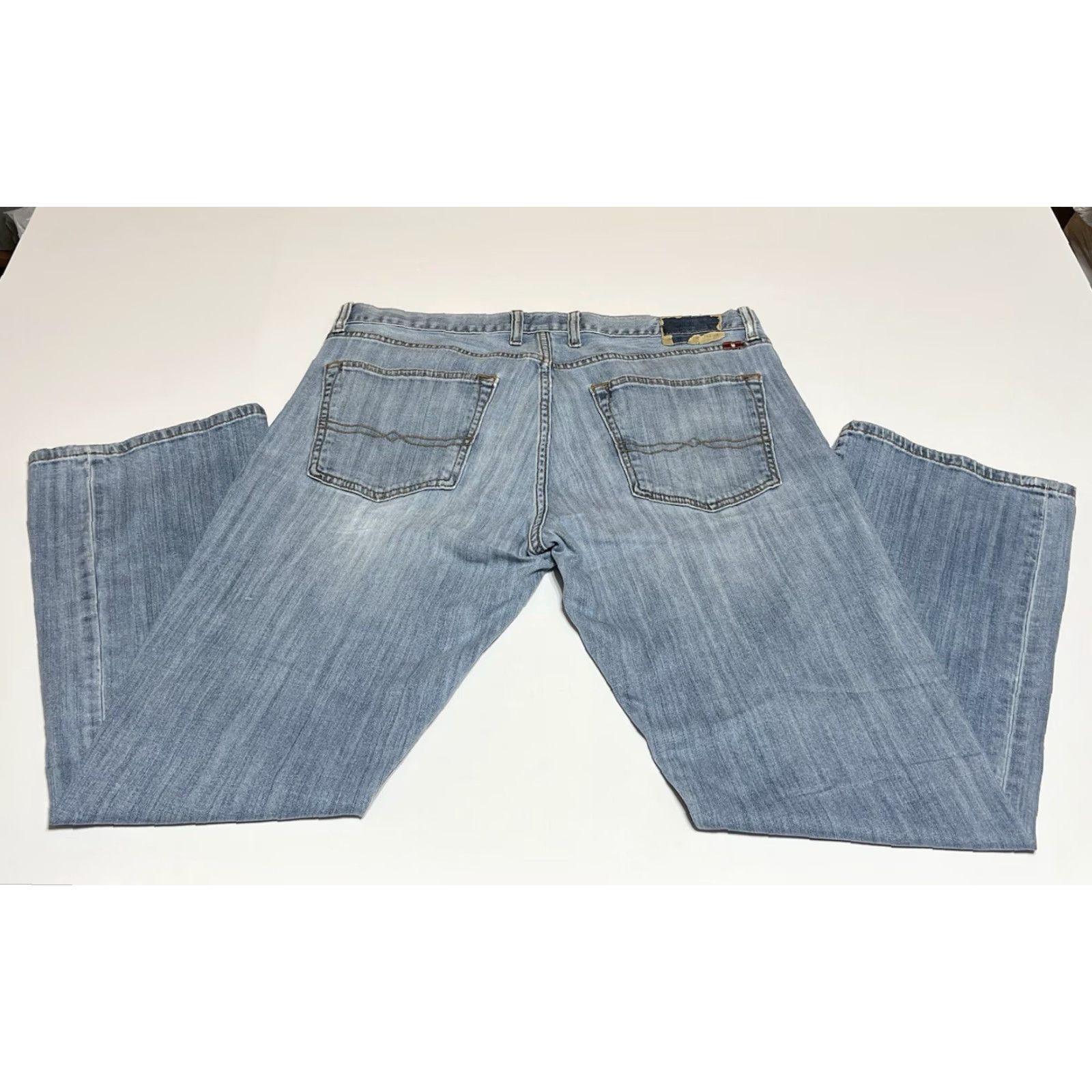 Lucky Brand Lucky Brand 221 Original Boot Jean Mens 36x31 Blue Distressed 5-Pocket Denim Bootcut Pants Slim Regular USA Logo Vintage N/A Size US 36 / EU 52 - 2 Thumbnail