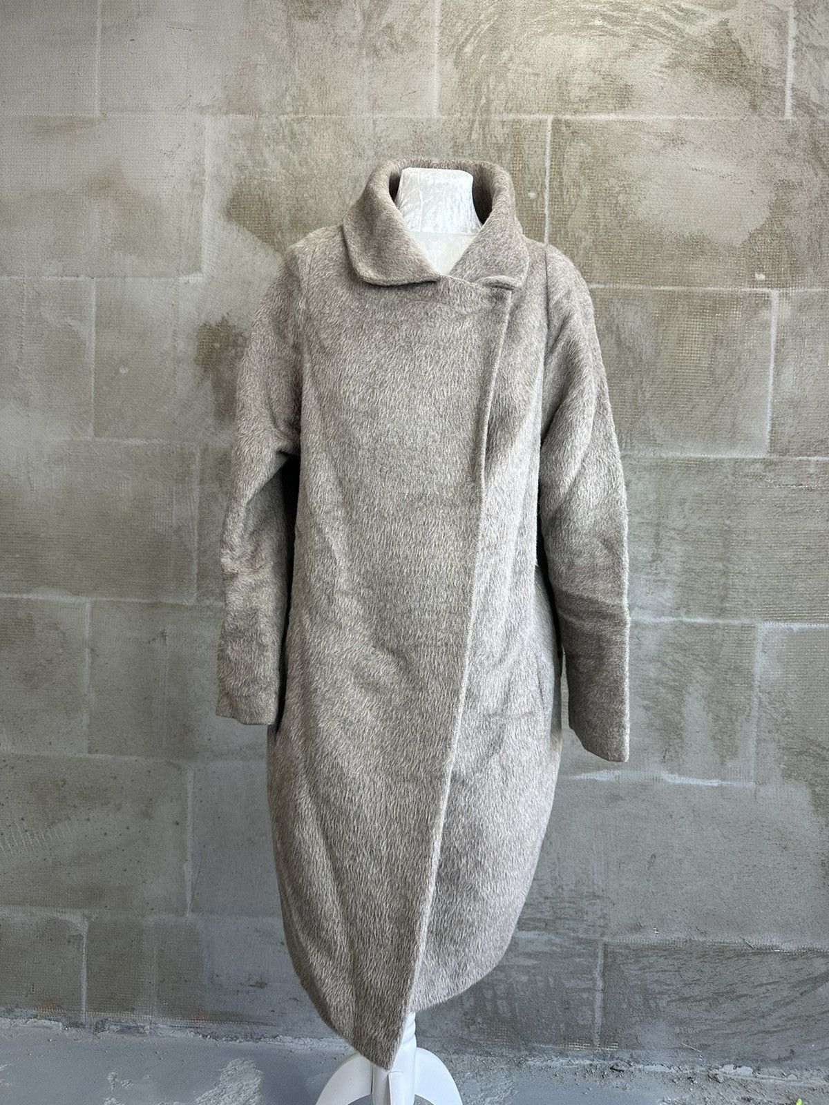 Annette Gortz × Vintage Women's Annette Gortz Alpaca Wool Long Coat Overcoat SHADOWS Size XS / US 0-2 / IT 36-38 - 1 Thumbnail