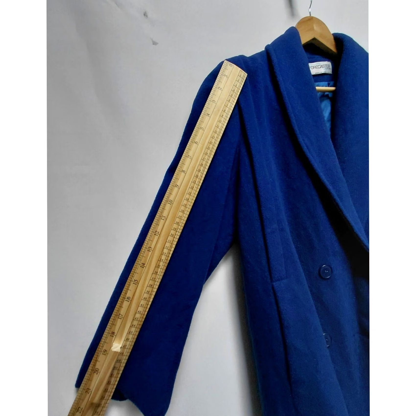 Vintage FORECASTER OF BOSTON Wool Blend Coat Blue Solid Long Sleeve Size 10 Womens Jacket/Coat Mid-Length Casual Business 3-in-1 Vintage No N/A Size L / US 10 / IT 46 - 8 Thumbnail