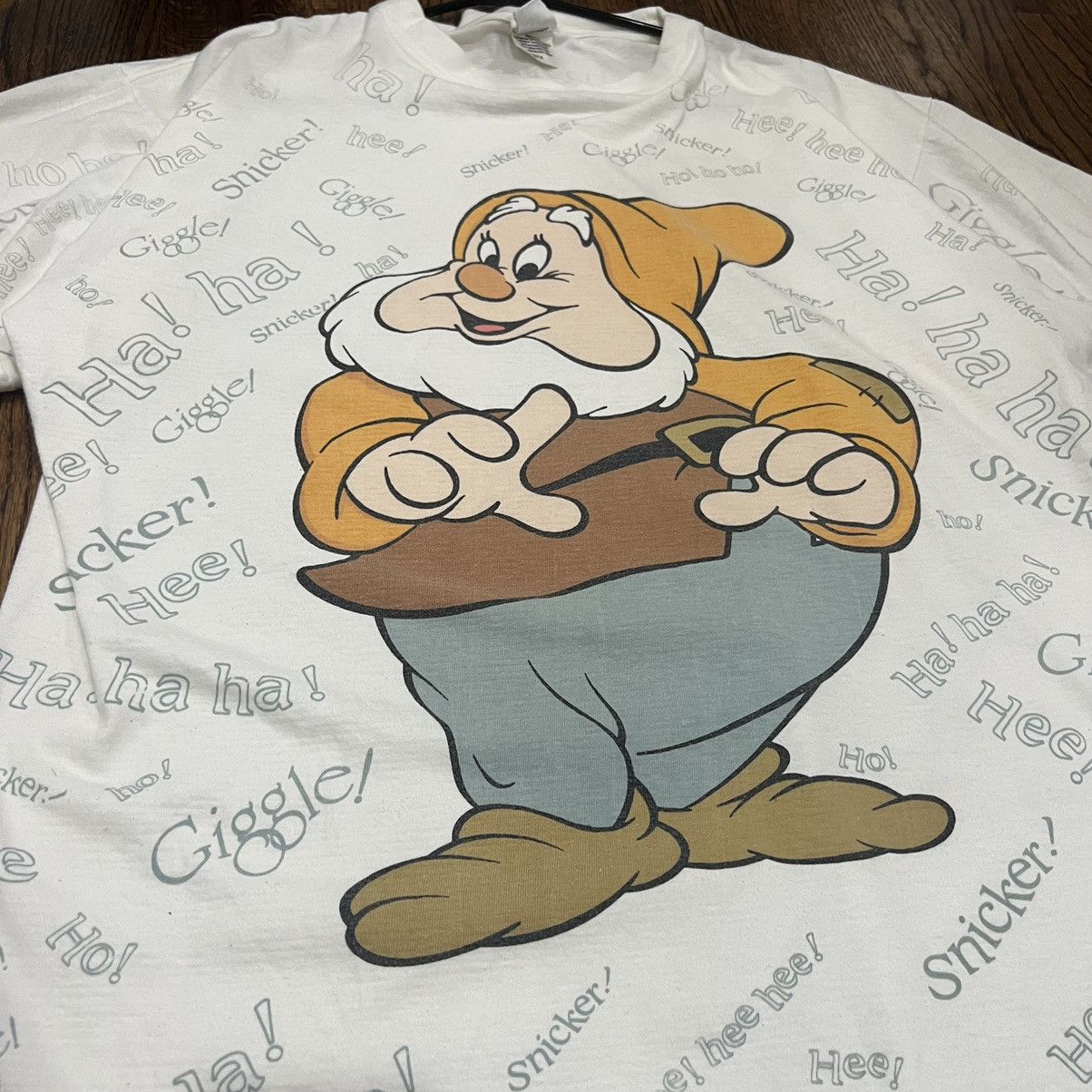 Disney DISNEY x 7 DWARFS AOP TEE Size US XXL / EU 58 / 5 - 2 Thumbnail