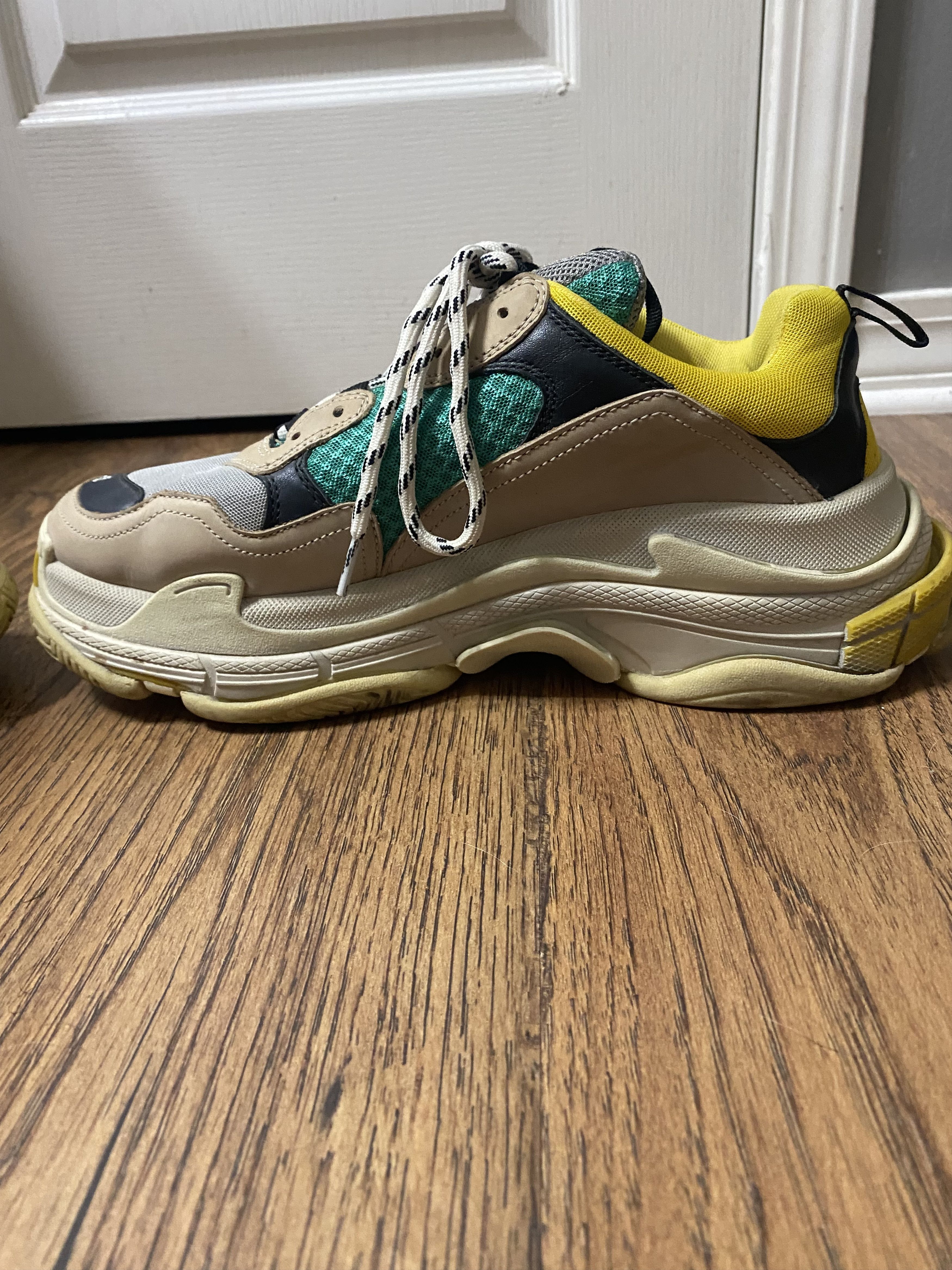 Balenciaga OG Balenciaga Made in Italy Triple S Size 12 Green Yellow Size US 12 / EU 45 - 5 Thumbnail