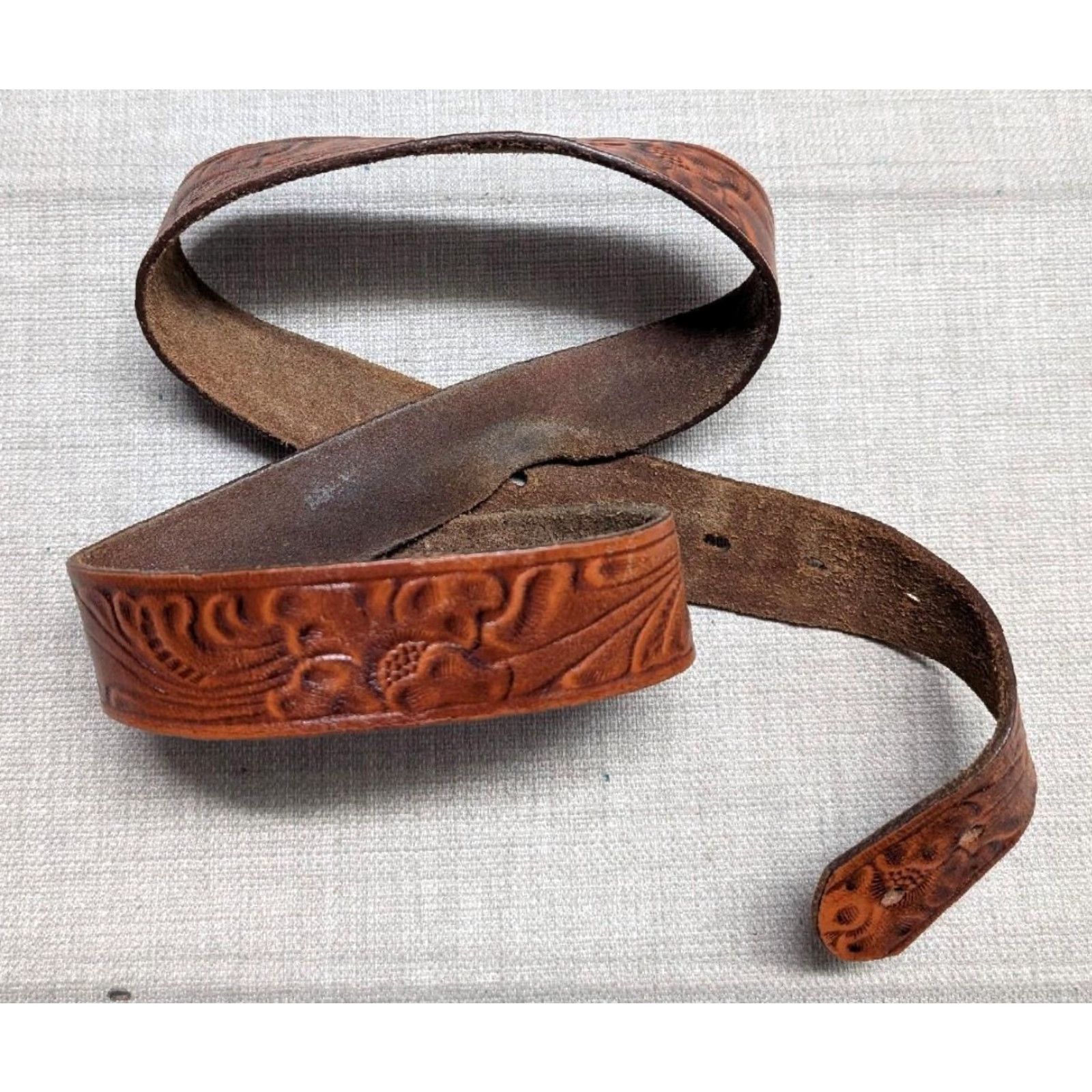 Vintage VINTAGE western belt brown 38 leather cowhide floral tooled belt Men Adult Regular 1-1/2" width Southwestern buckle snaps 34.5-42.5 Size 38 - 3 Thumbnail
