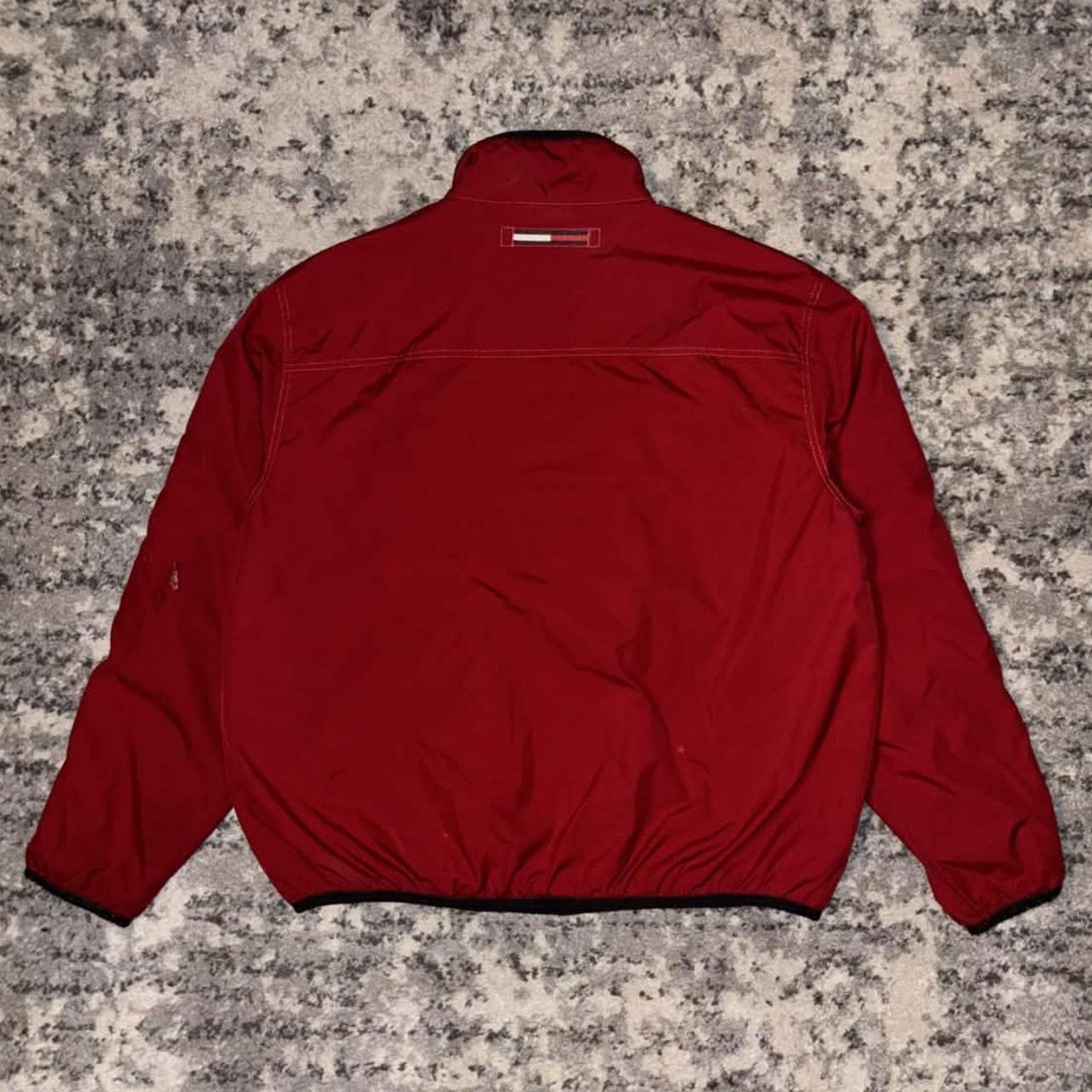 Tommy Hilfiger Vintage Tommy Hilfiger Puffy Windbreaker Jacket Size US L / EU 52-54 / 3 - 1 Thumbnail