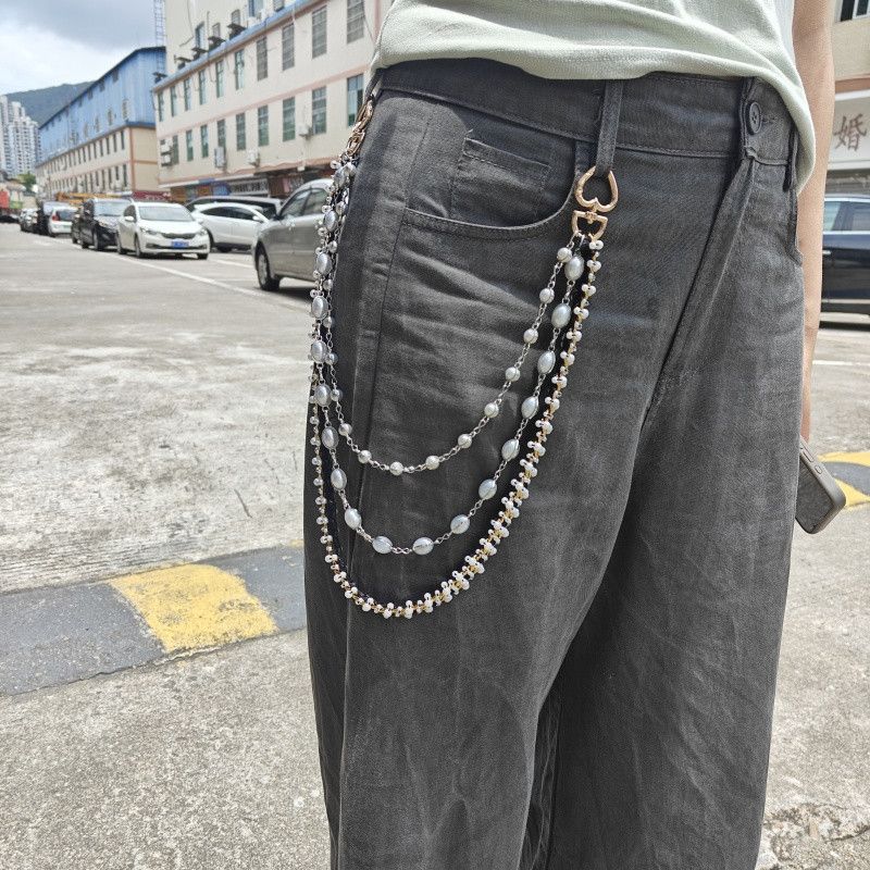 Vintage Retro Gothic Pearl Style Chains Wallet Size ONE SIZE - 1 Thumbnail