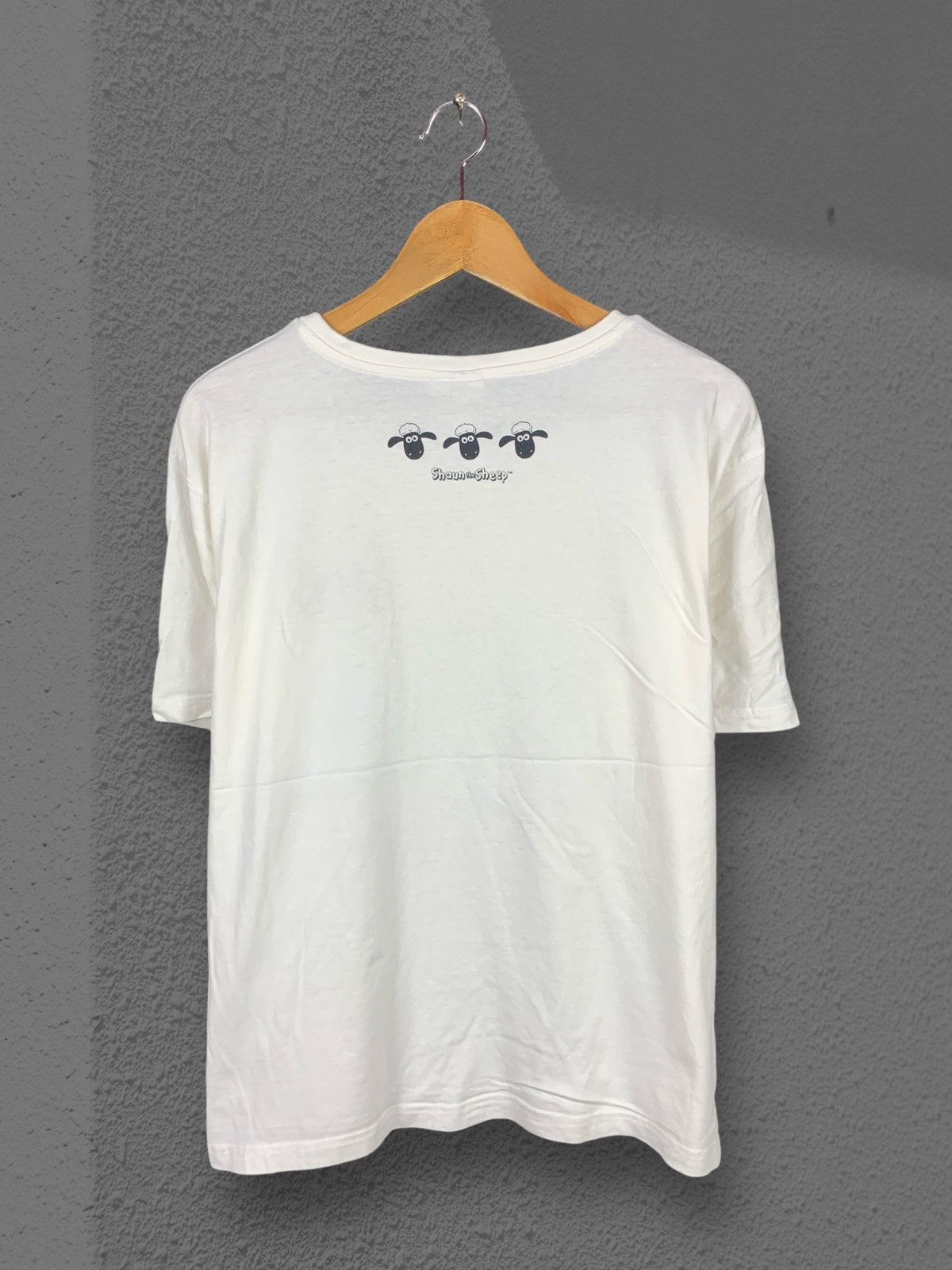 Cartoon Network Steals! Shaun The Sheep Cartoon Tee Size US L / EU 52-54 / 3 - 2 Thumbnail