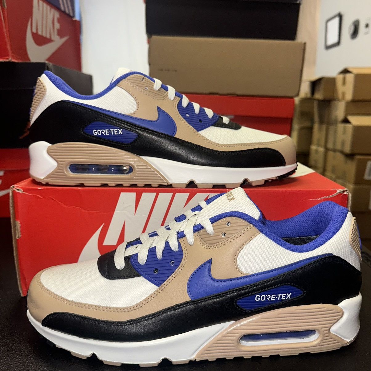 Nike Size 10.5 - Nike Air Max 90 GTX Gore-Tex Beige FD5810-100 Size US 10.5 / EU 43-44 - 1 Thumbnail