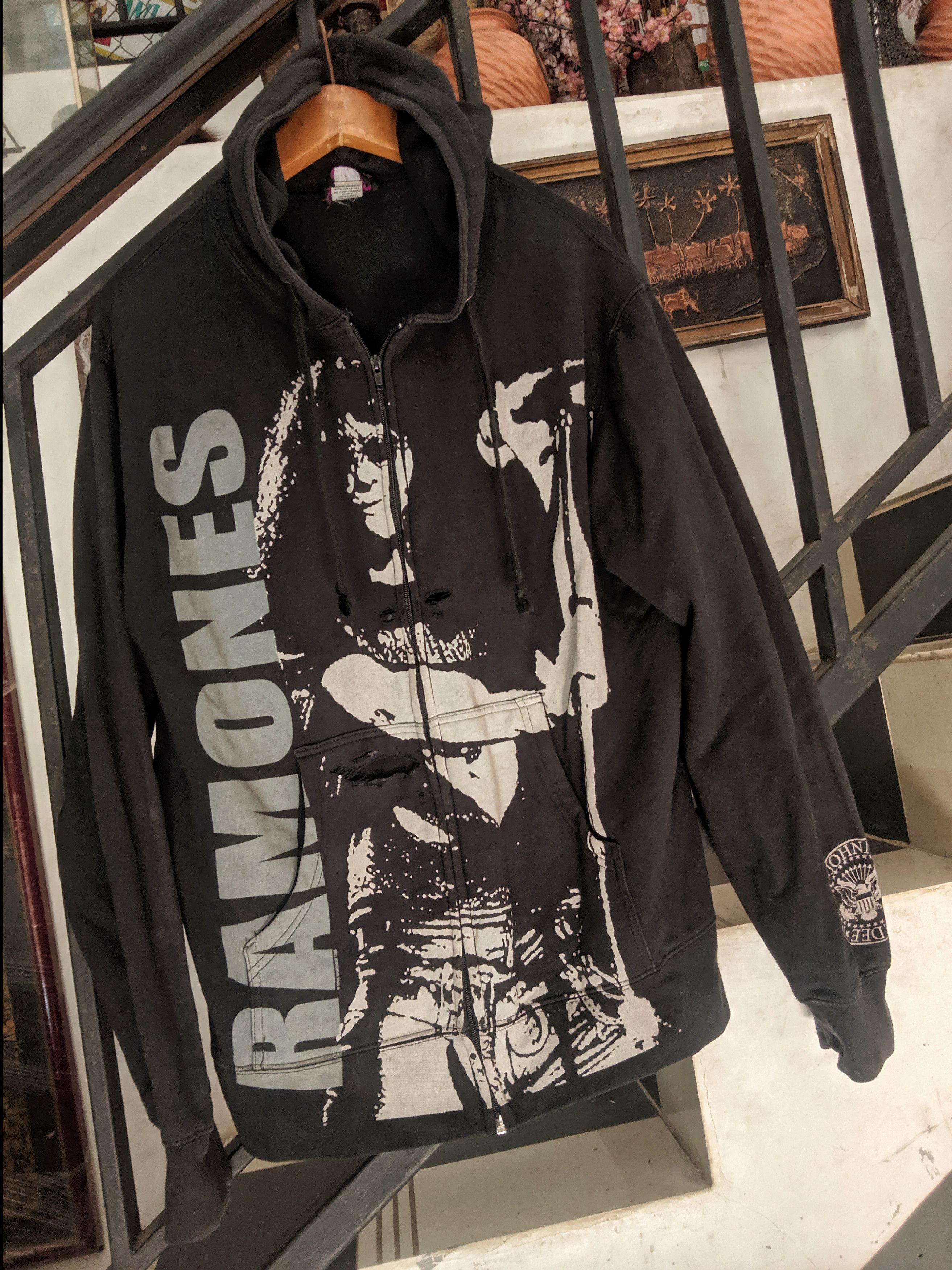 Band Tees Ramones ,Rancid Sex Pistols Gbh Biohazard Green Day Size US L / EU 52-54 / 3 - 1 Thumbnail