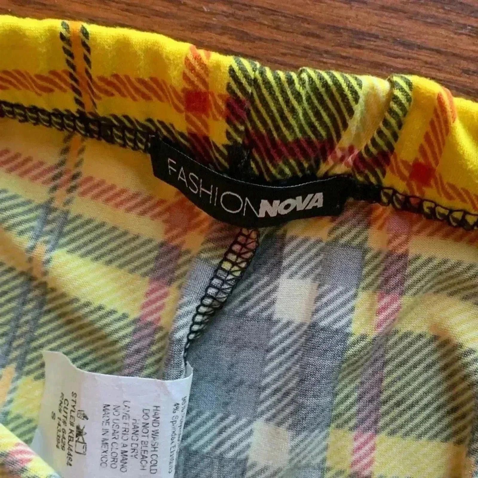 Designer Yellow plaid leggings Size 28" / US 6 / IT 42 - 4 Thumbnail
