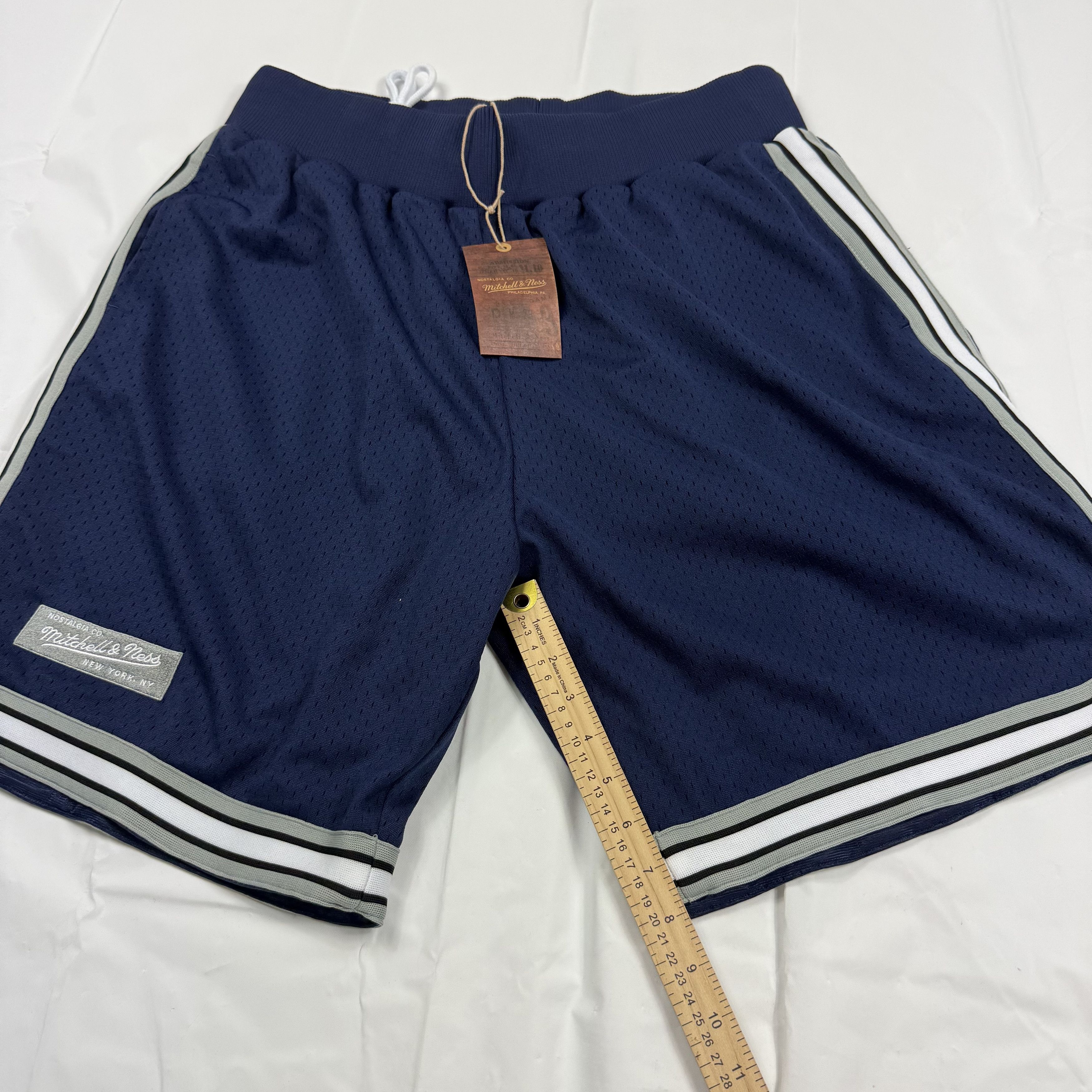 Mitchell & Ness Mitchell & Ness Mens Navy Blue Mesh Basketball Shorts XL New Size US 40 / EU 56 - 8 Thumbnail