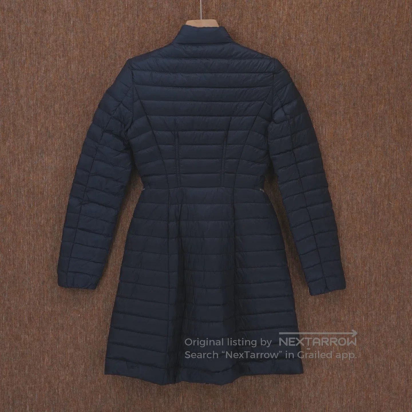 Moncler Moncler size0 AGATELON Series: Black, long-sleeved, waist-t Size XS / US 0-2 / IT 36-38 - 2 Thumbnail