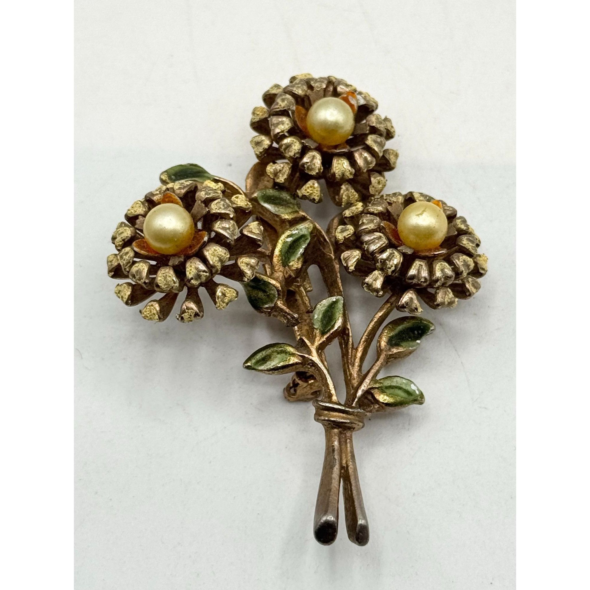Vintage Vintage three flowers floral faux pearl brooch pin Size ONE SIZE - 2 Thumbnail