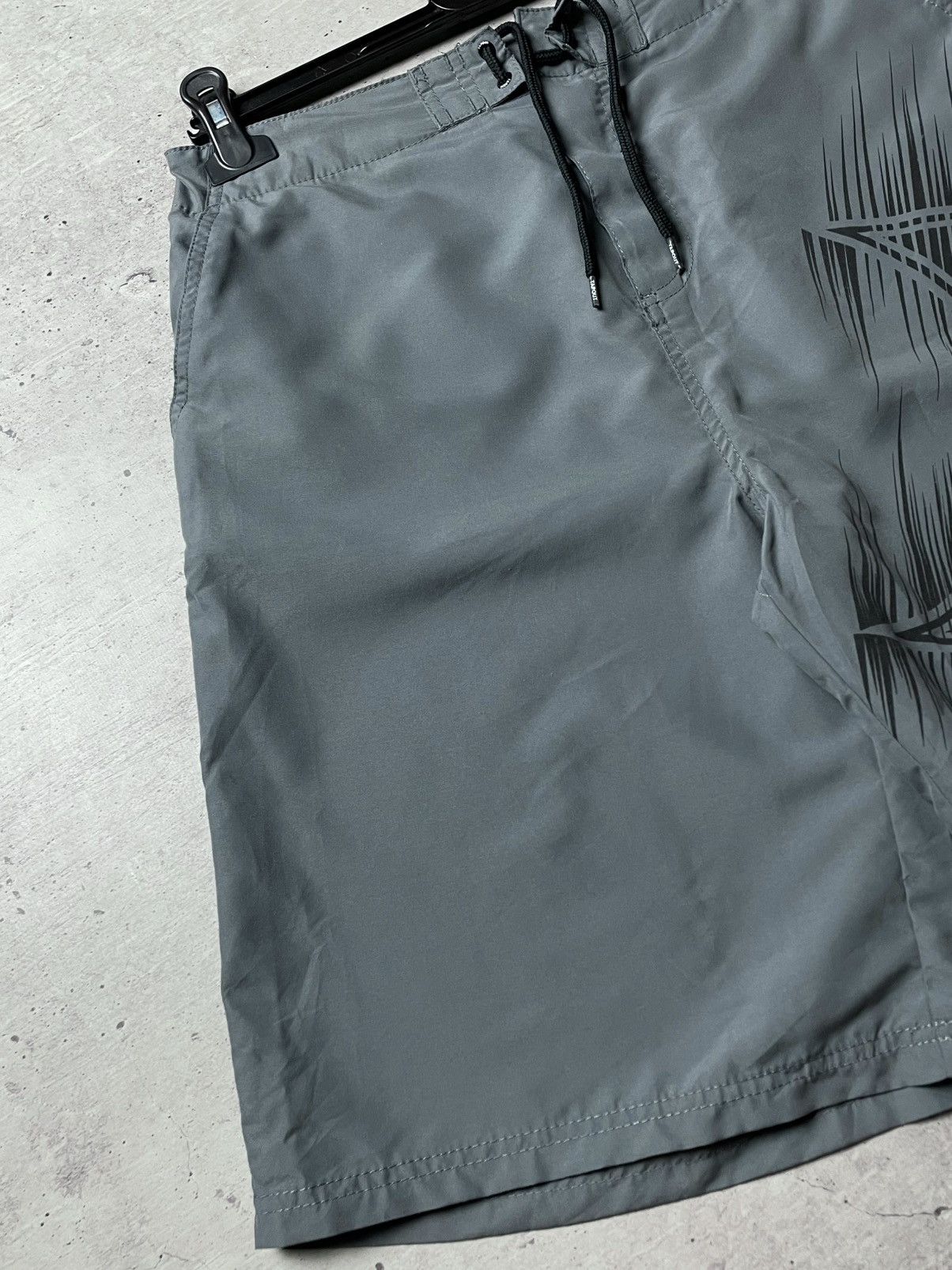 Tapout Tapout Vintage Shorts Y2K Affliction style Size US 34 / EU 50 - 3 Thumbnail