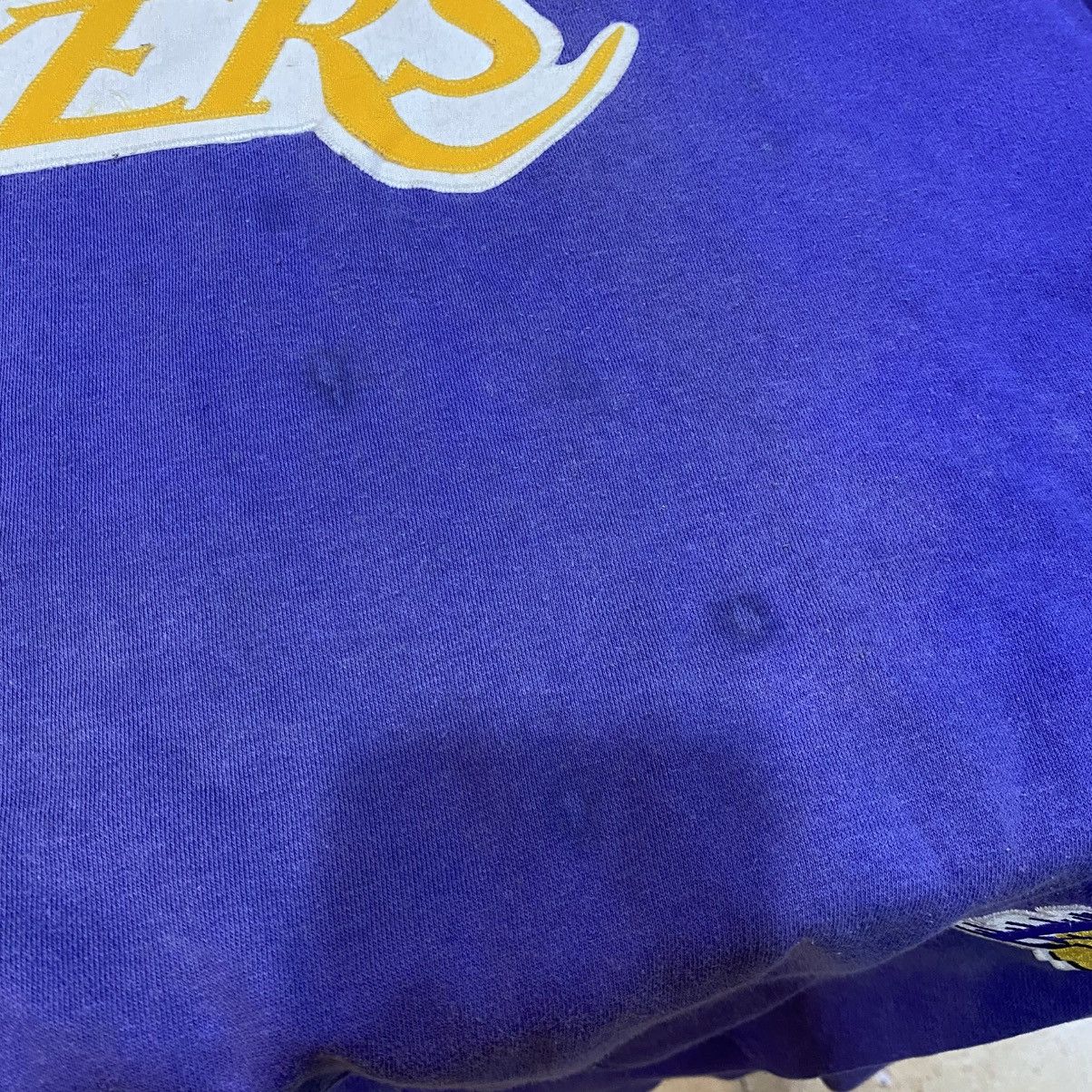 NBA × Vintage Vintage LA Lakers 90s NBA Crewneck Sweatshirt Embroidered Size US XXL / EU 58 / 5 - 11 Thumbnail